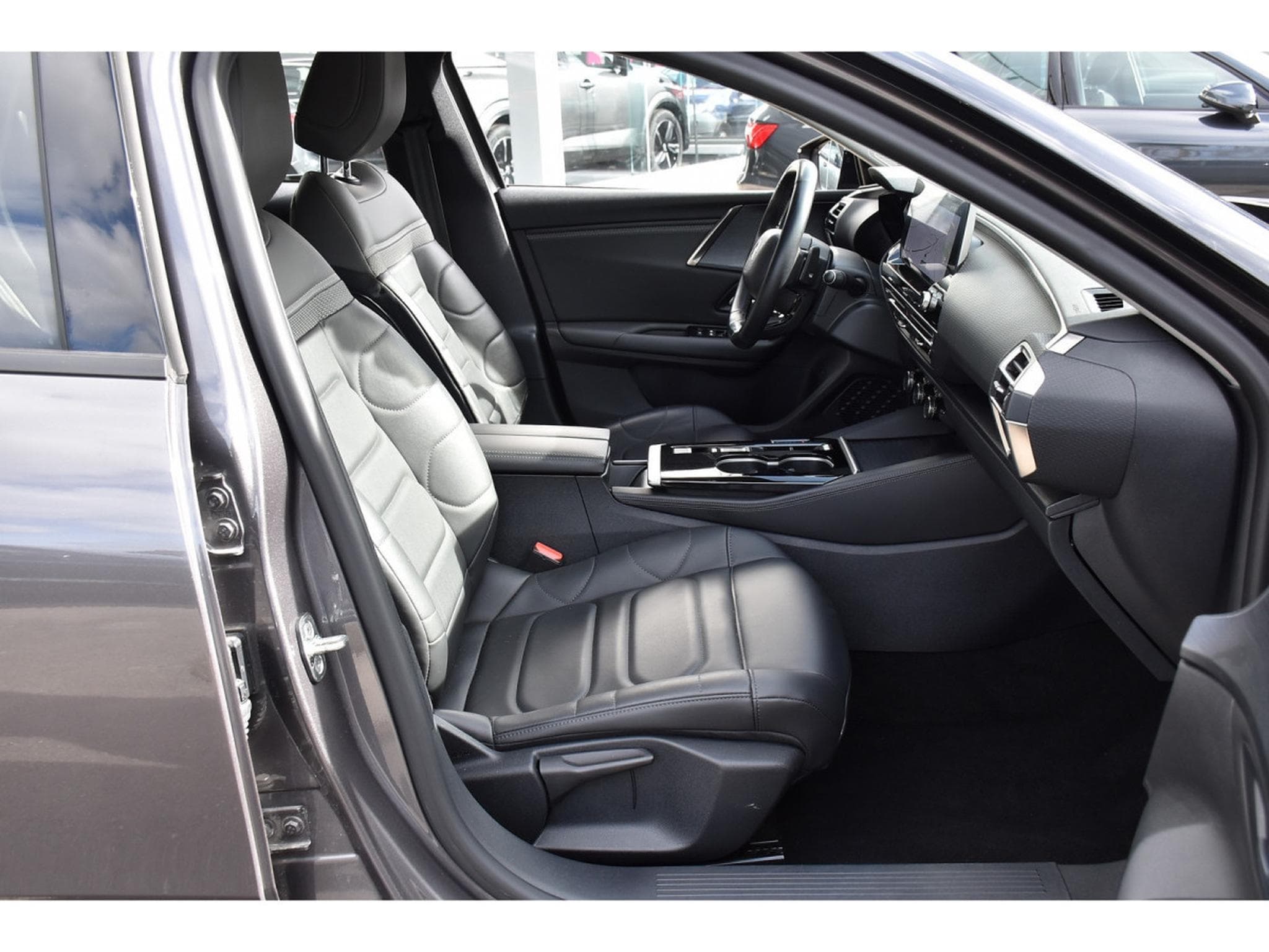 Citroën C5 X 1.2 130 PLUS EAT8 CUIR ACC HUD LANE 1° MAIN (2024) - Photo 7