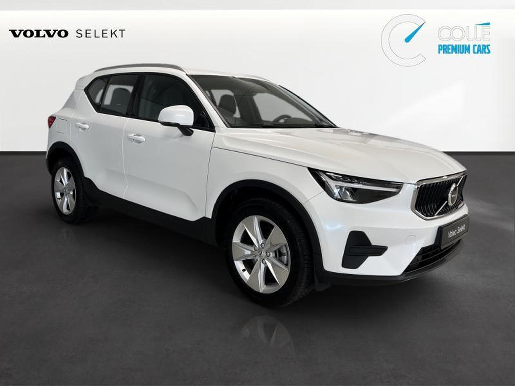 Volvo XC40 Core (2024) - Photo 1