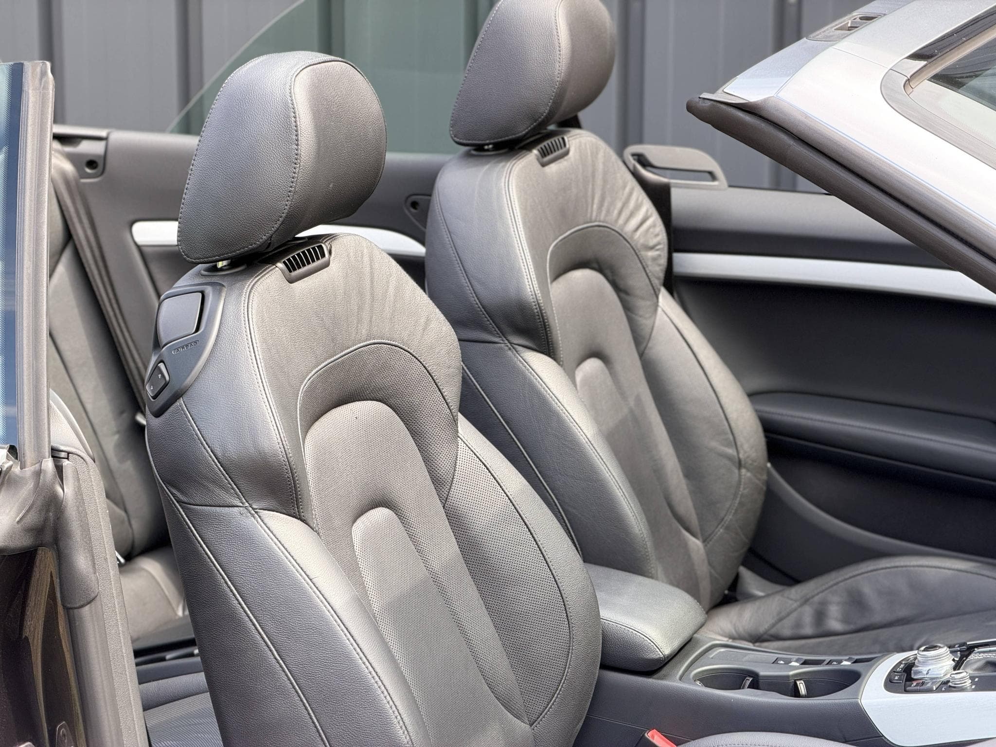 Audi S5 Cabriolet V6 333ch Quattro S tronic / B&O / ACC / Sièges Cli (2013) - Photo 14