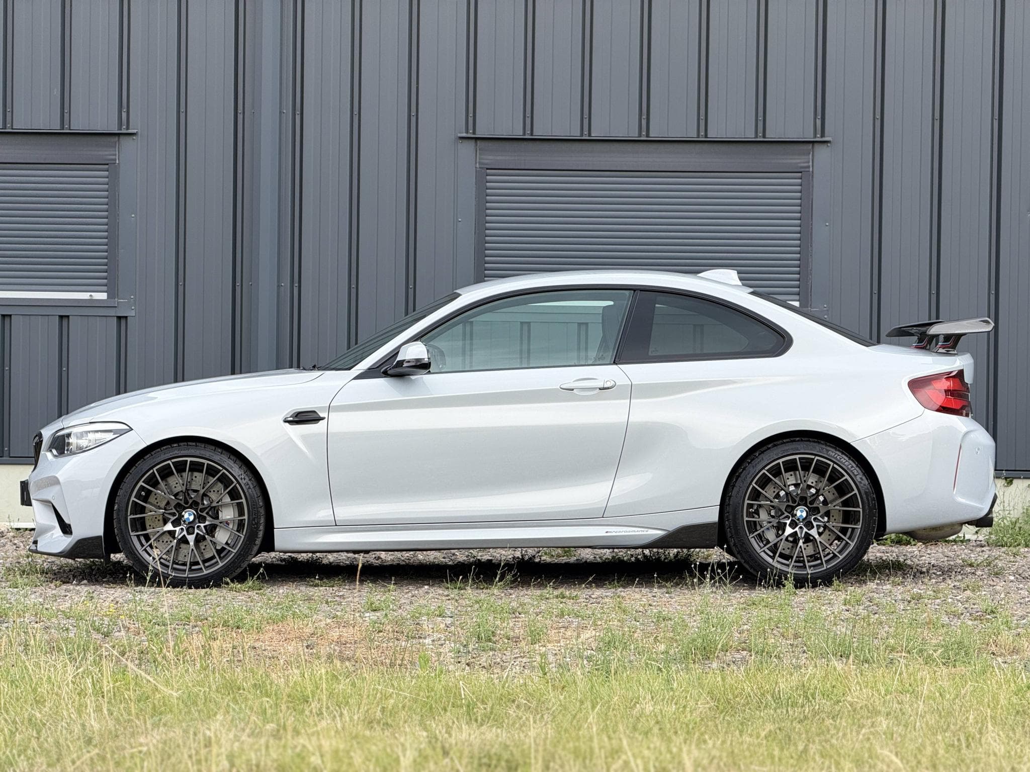 BMW M2 Competition DKG 410ch - 1ère Main / Gris Hockenheim / Pack M (2019) - Photo 25