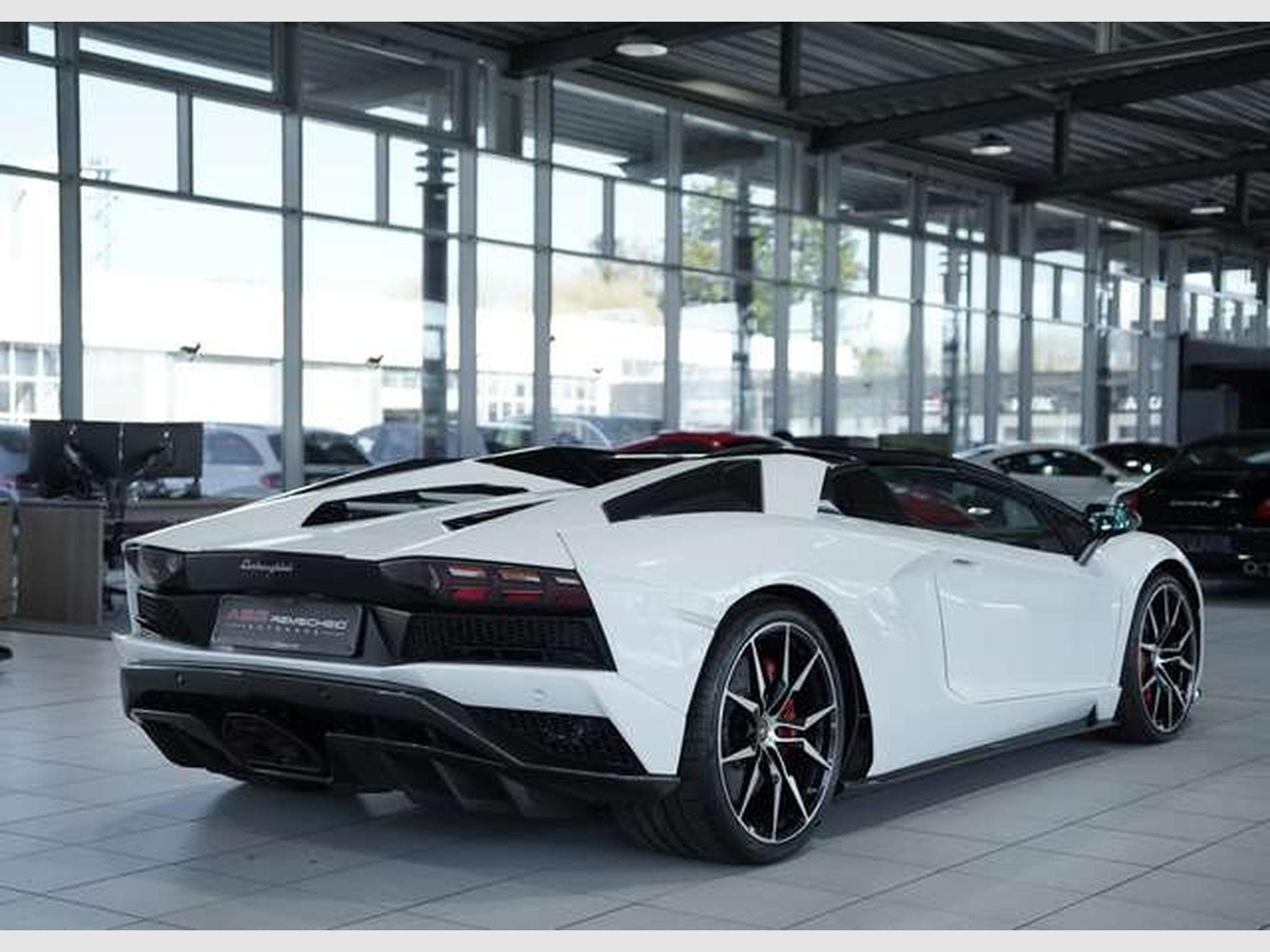 Lamborghini Aventador S Roadster *2.H *Carbon* LIFT* Dt.Fzg* (2019) - Photo 16