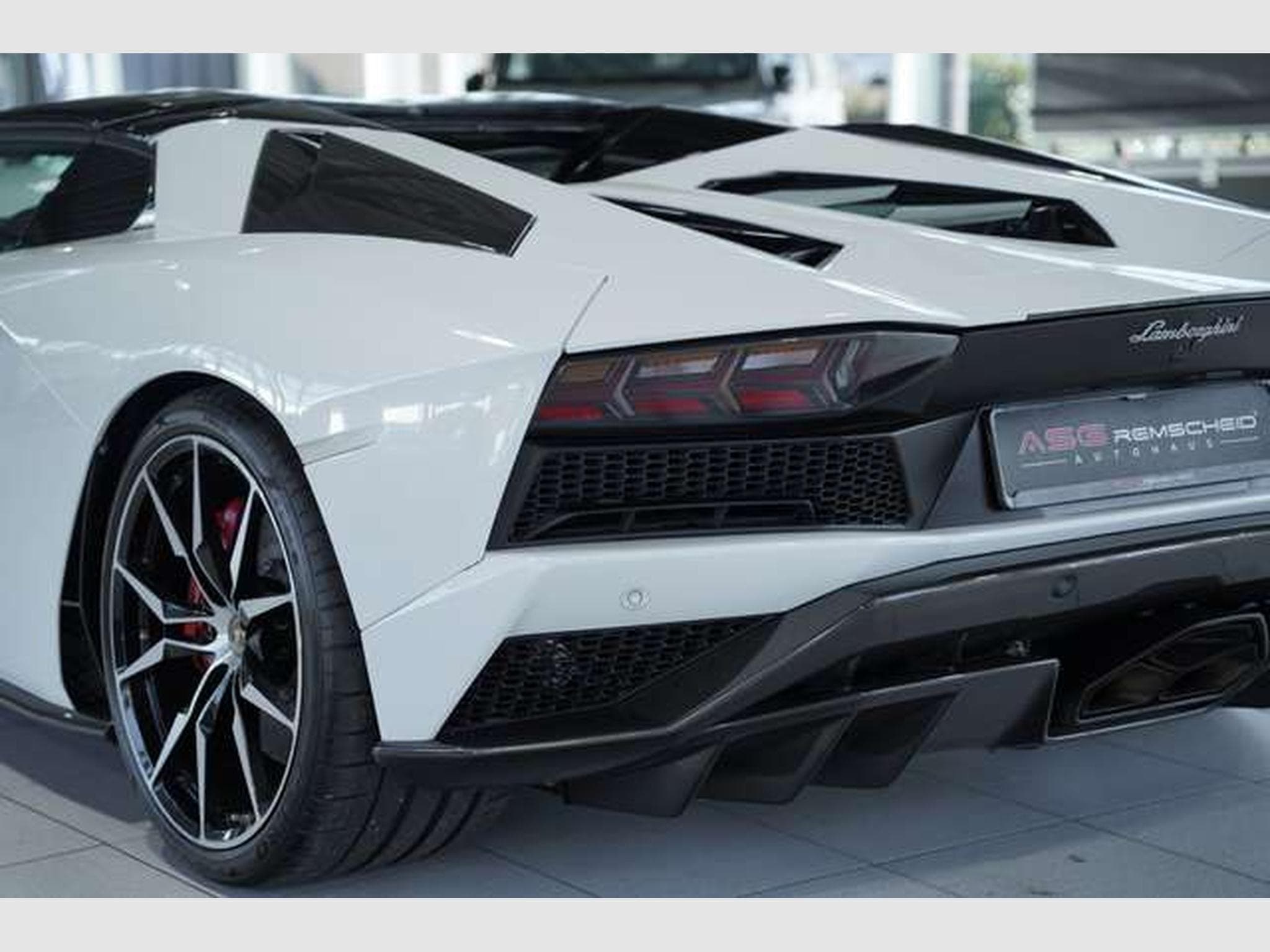 Lamborghini Aventador S Roadster *2.H *Carbon* LIFT* Dt.Fzg* (2019) - Photo 22