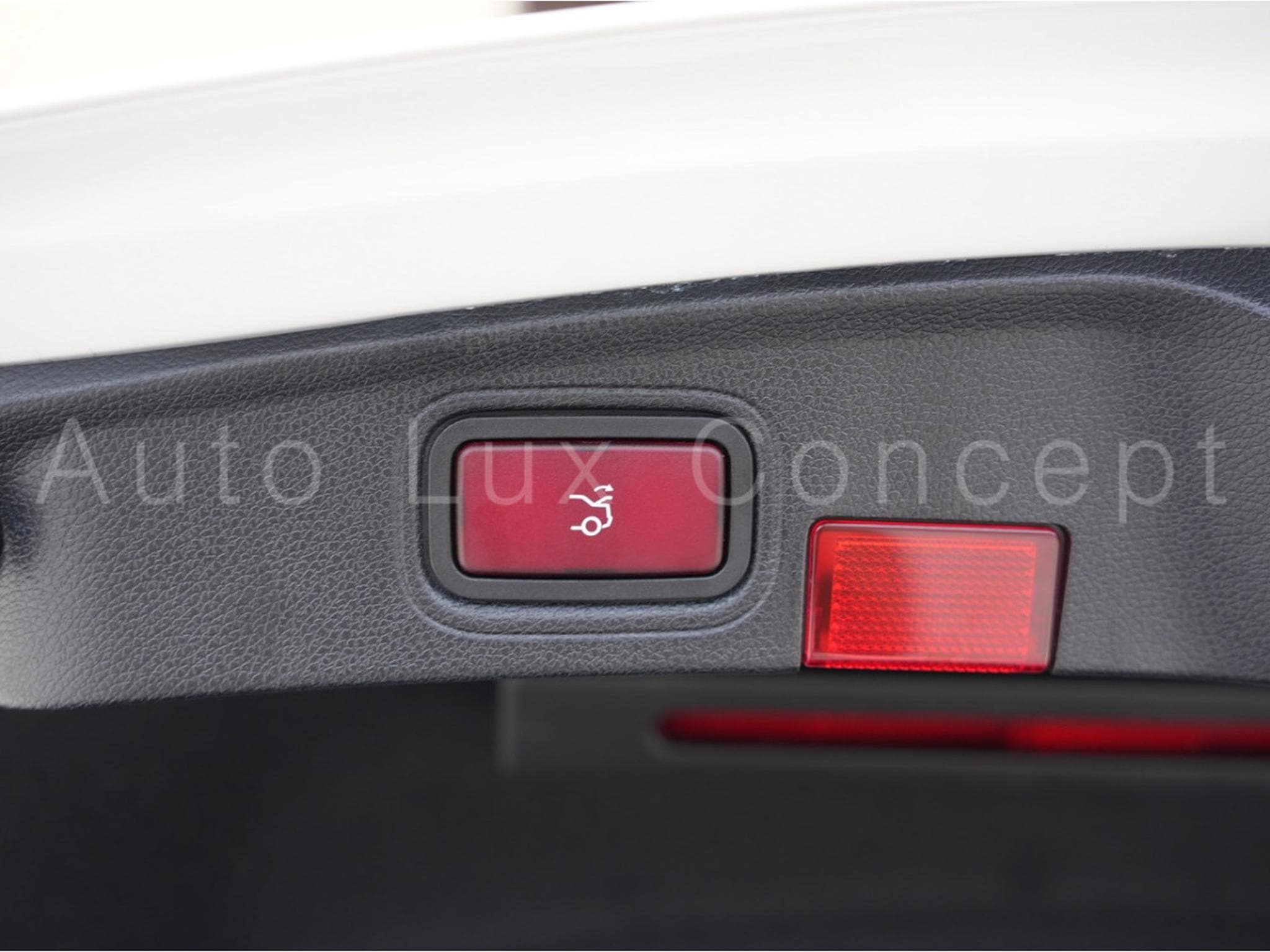 Mercedes C 63 AMG S Coupé (2020) - Photo 23