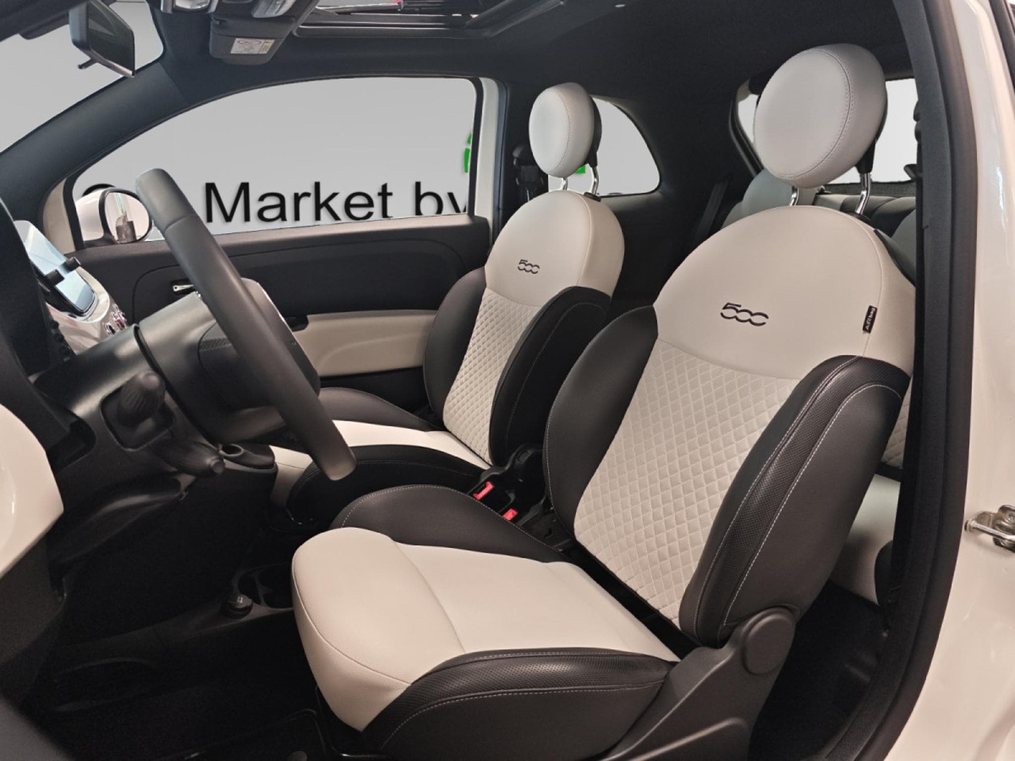 Fiat 500 Dolcevita 1.0 Hybride (2022) - Photo 10