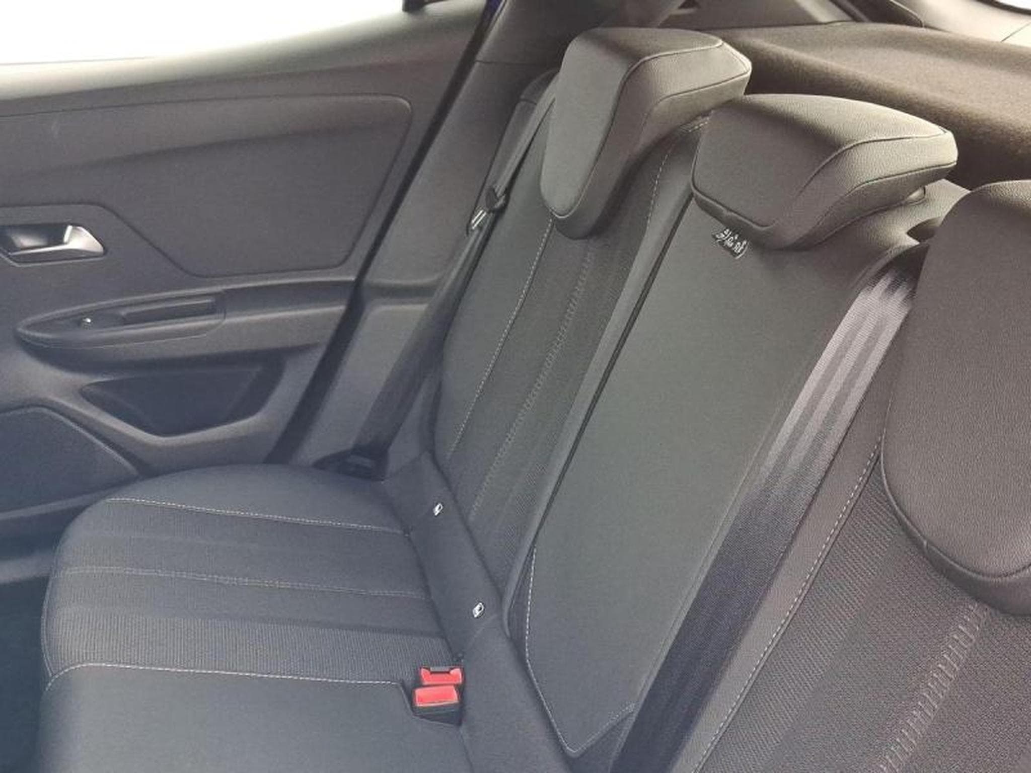 OPEL Mokka 1.2 Turbo Hybrid 145ch GS e-DCT6 (2025) - Photo 7