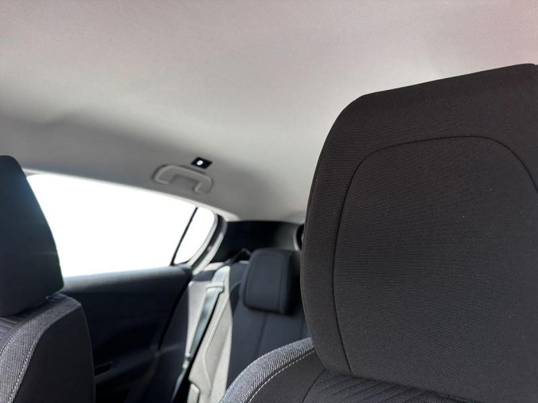 PEUGEOT 308 1.2 130ch S&S Active Pack (2024) - Photo 11