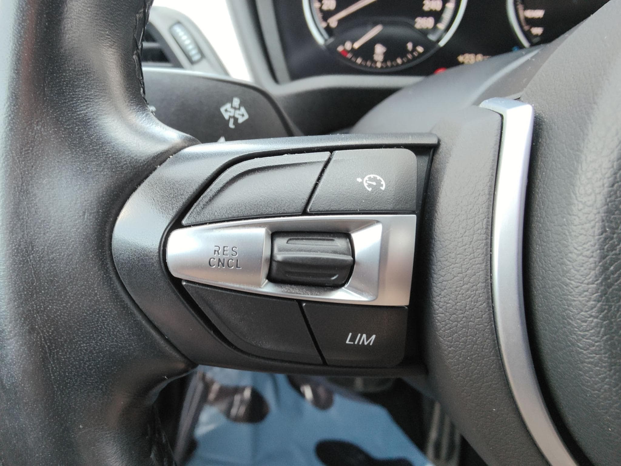 BMW X2 SDRIVE18i PACK M GPS CAMERA CARPLAY SIEGES CHAUFFANTS (2021) - Photo 19