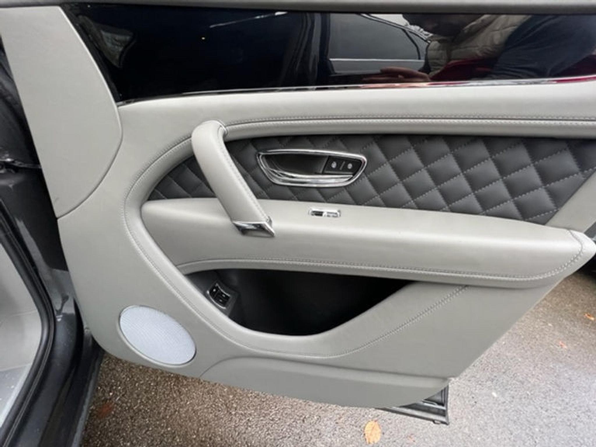 Bentley Bentayga 4.0 V8 Diesel 4WD Autom.Mulliner (2018) - Photo 13