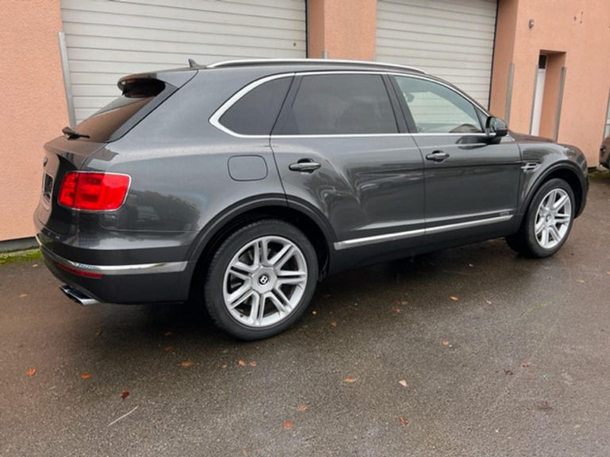 Bentley Bentayga 4.0 V8 Diesel 4WD Autom.Mulliner (2018) - Photo 6