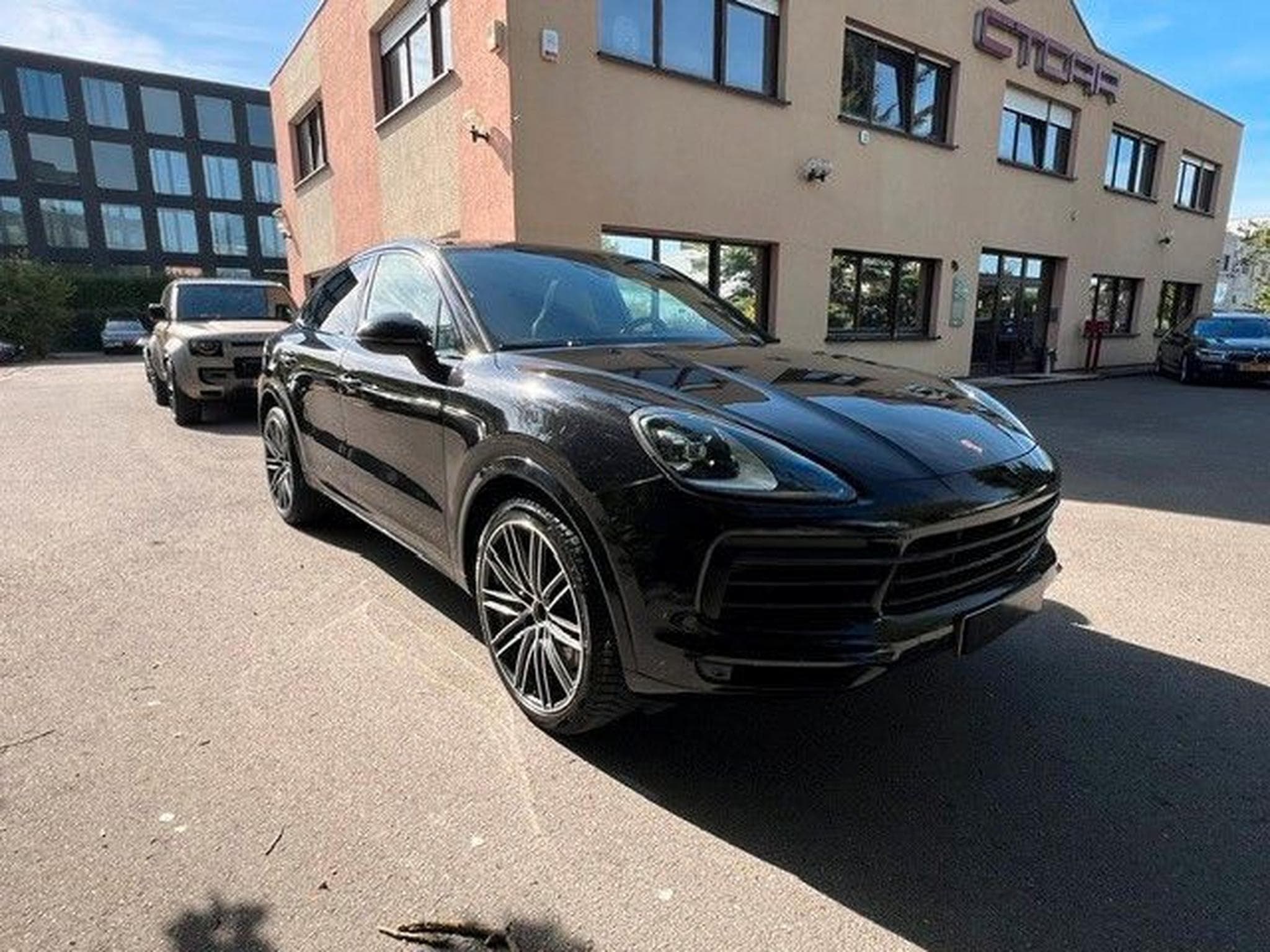 Porsche Cayenne Coupe S /VOLL /panorama /AHK (2020) - Photo 10