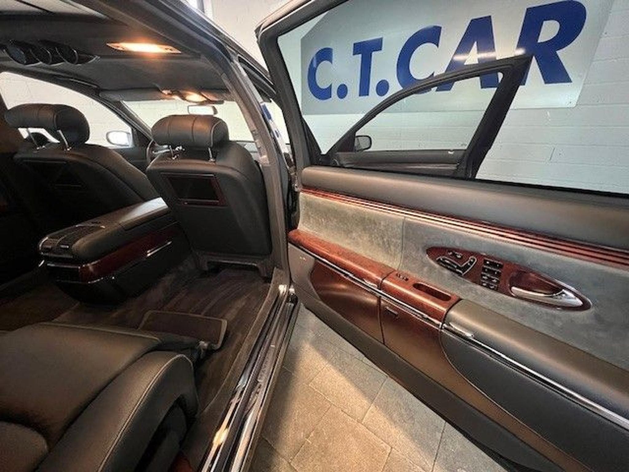 Maybach 62 - 23000km - 1H - Magic Sky -Perfect Condition (2007) - Photo 11