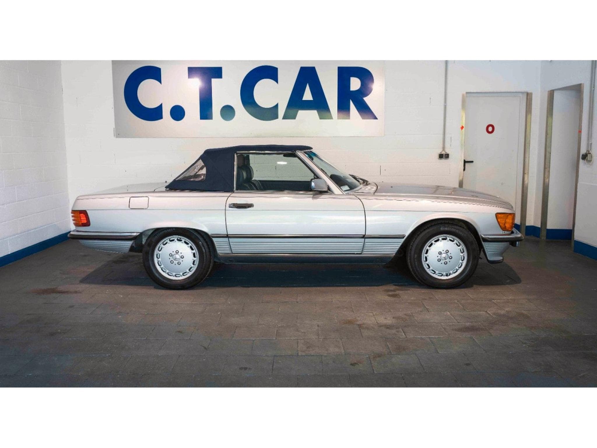 Mercedes SL 560 Auto. (1989) - Photo 5