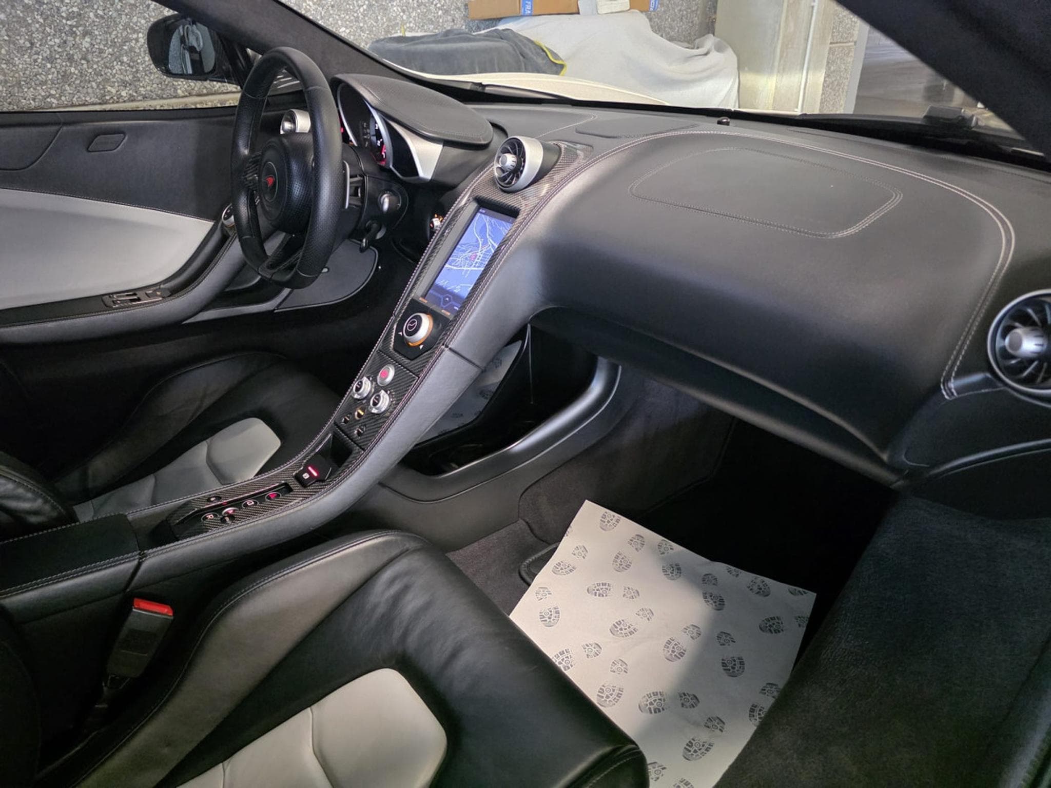 McLaren MP4-12C MP4-12C Carbon EX VIP CRISTIANO RONALDO (2012) - Photo 12