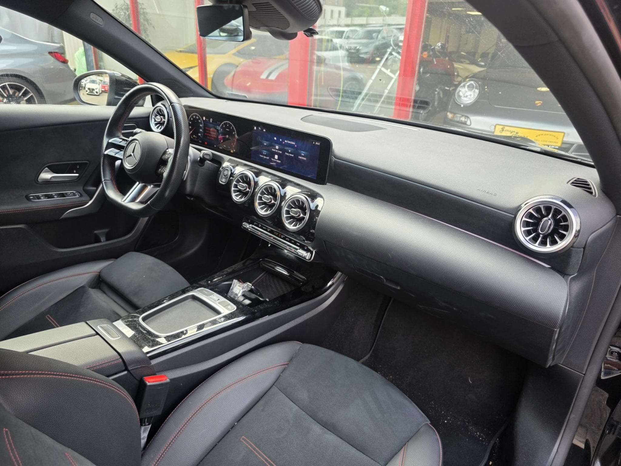 Mercedes A 200 A 200 AMG 163 cv Auto  Navi Led (2023) - Photo 8