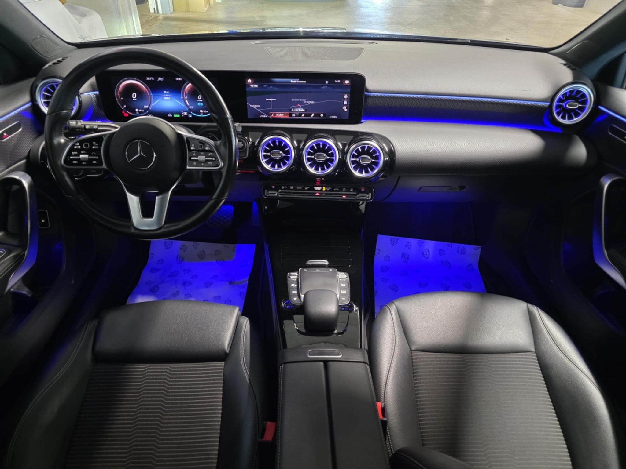 Mercedes A 250 e Plug in PROGRESSIVE LINE PANO CUIR NAVI 1 HAND (2022) - Photo 11