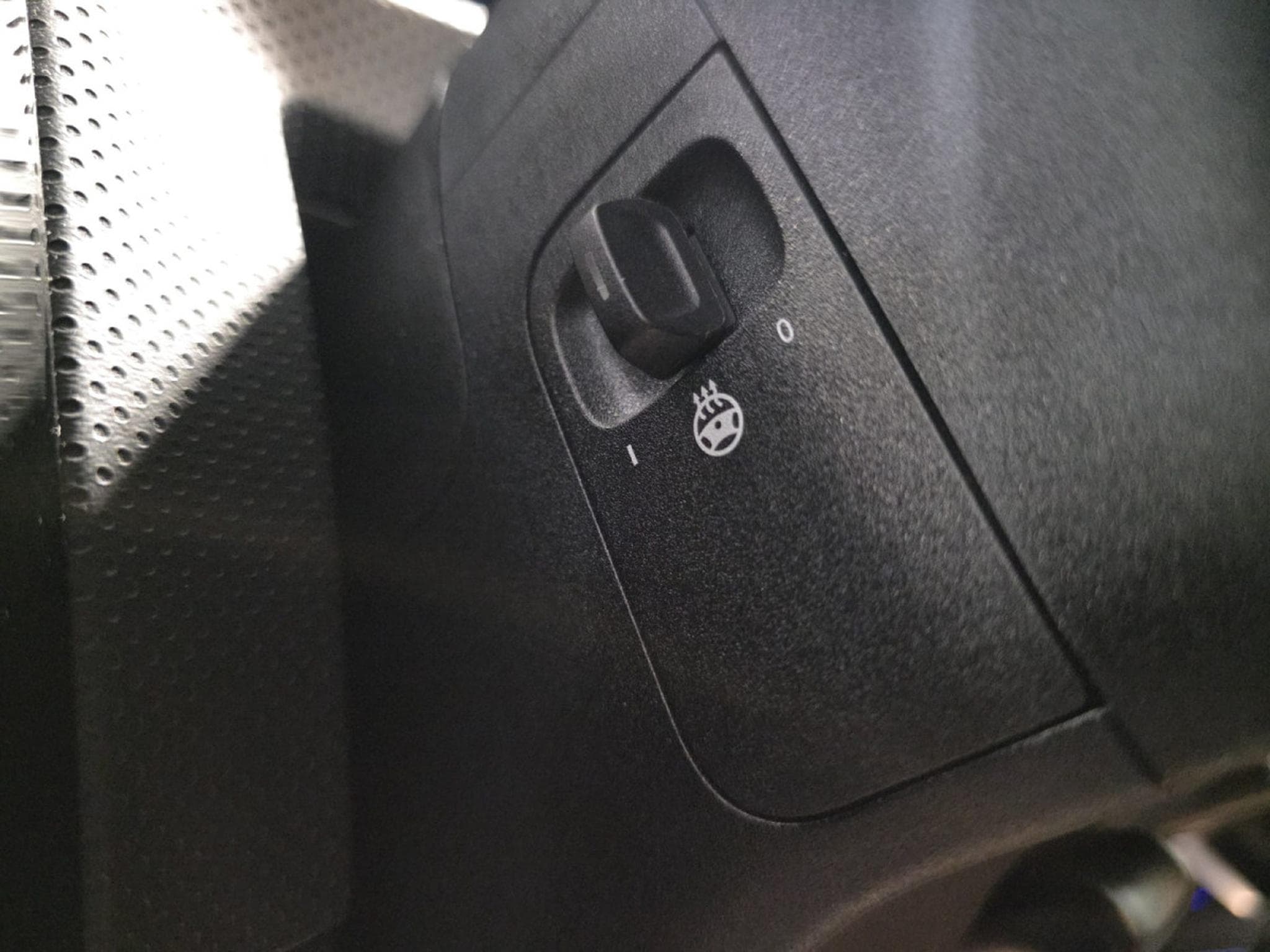 Mercedes A 250 e Plug in PROGRESSIVE LINE PANO CUIR NAVI 1 HAND (2022) - Photo 18