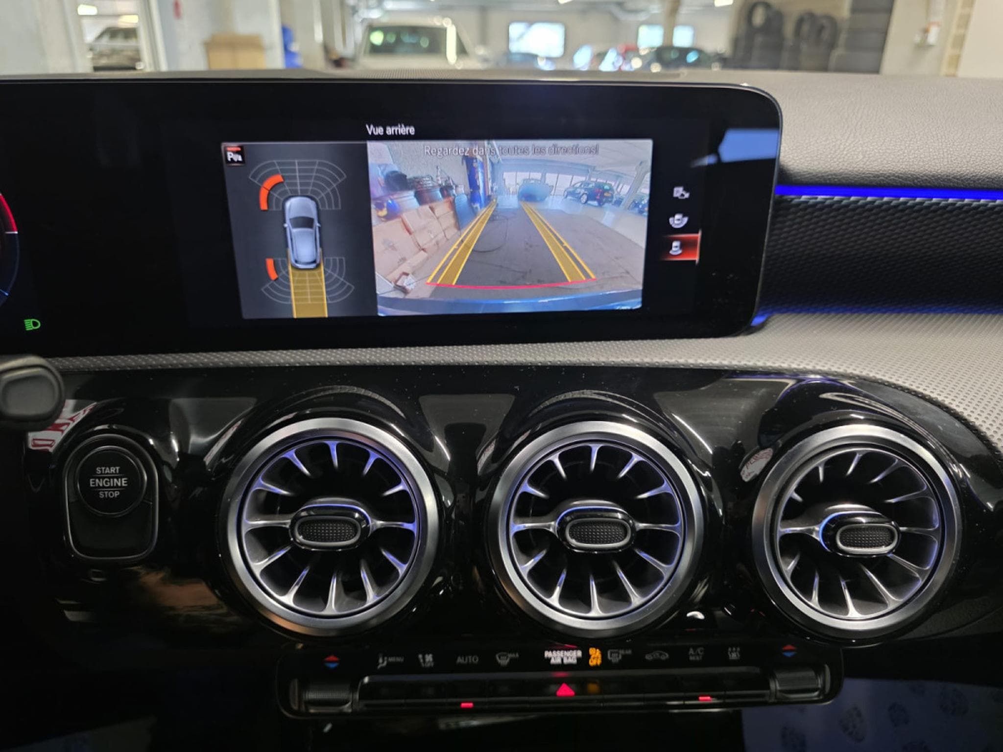 Mercedes A 250 e Plug in PROGRESSIVE LINE PANO CUIR NAVI 1 HAND (2022) - Photo 7