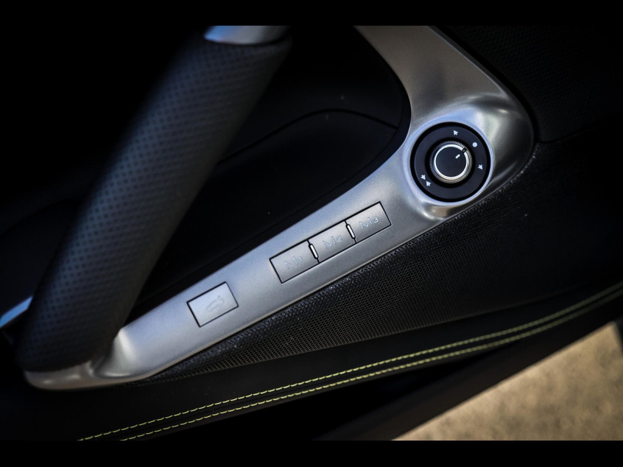 Ferrari 812 Superfast 6.5 V12 - GRIGIO SILVERSTONE 740 – FERRARI WARRANT (2020) - Photo 16