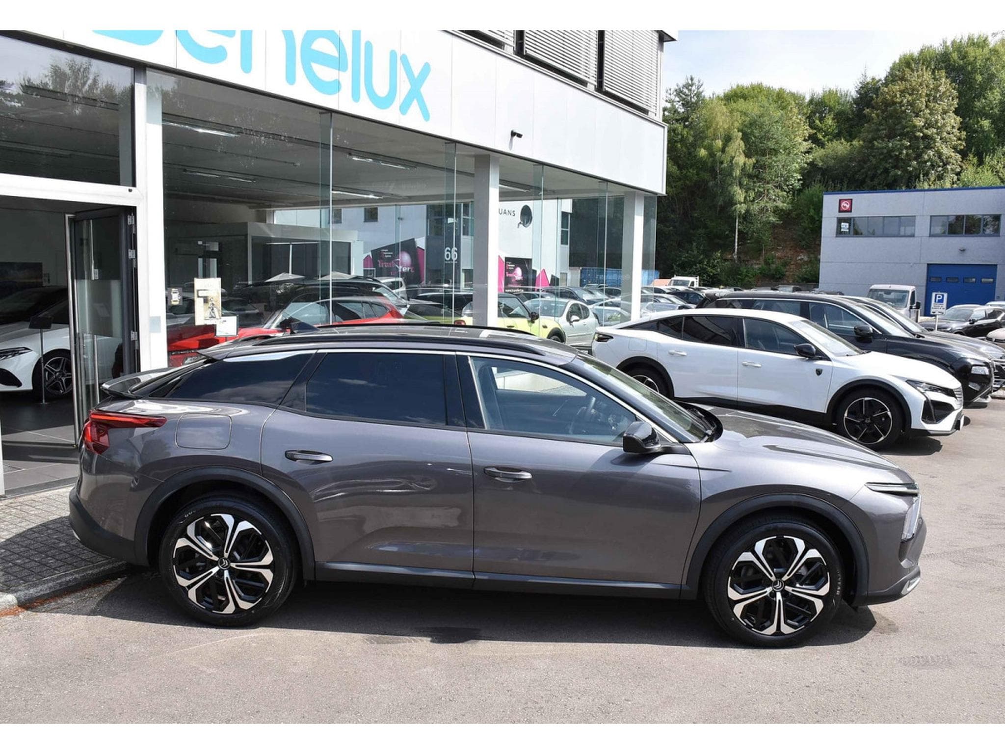 Citroën C5 X 1.2 PureTech PLUS EAT8 CUIR MEMO VENT ACC HUD LANE 1° MAIN (2024) - Photo 3
