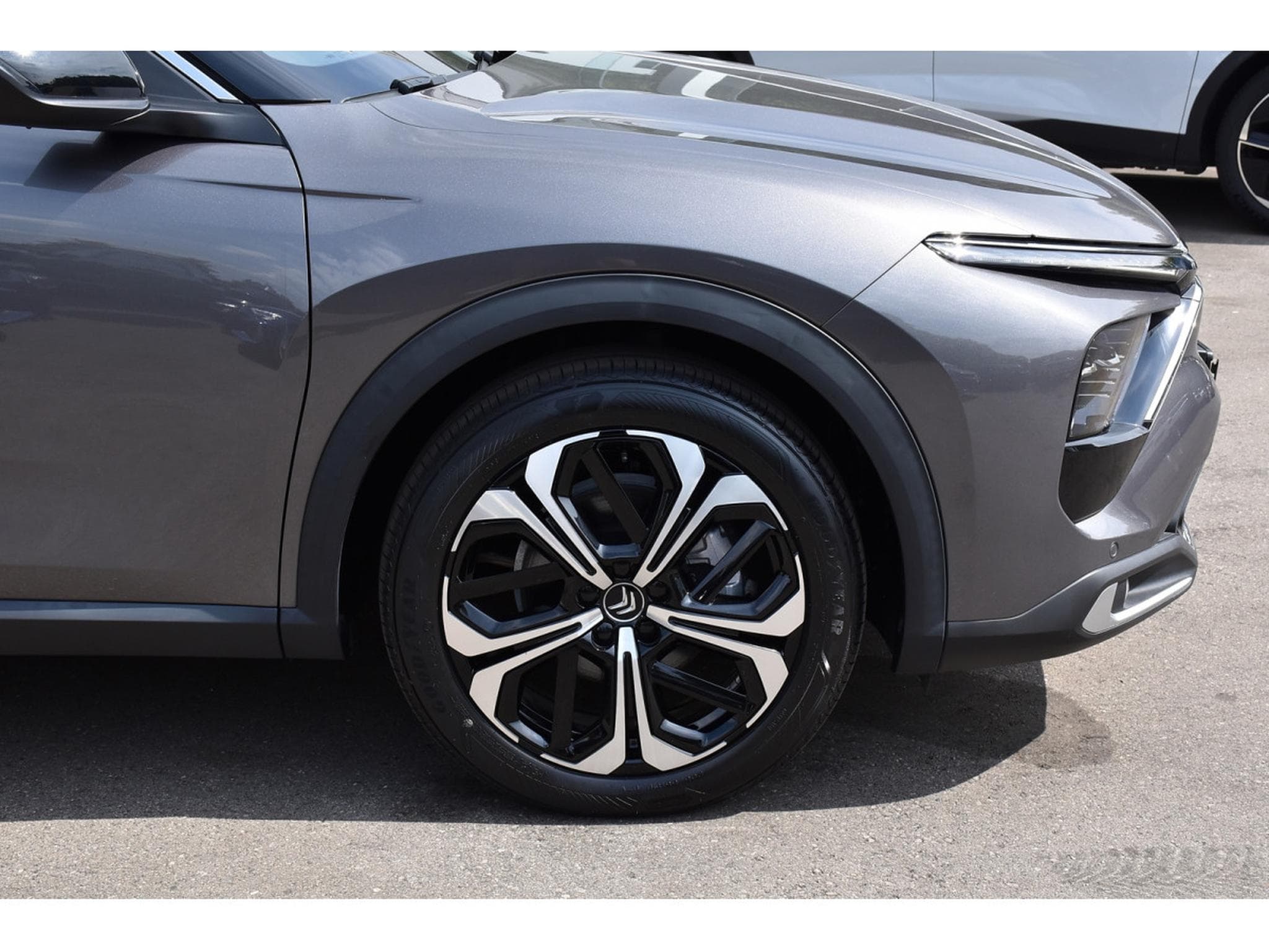 Citroën C5 X 1.2 PureTech PLUS EAT8 CUIR MEMO VENT ACC HUD LANE 1° MAIN (2024) - Photo 5