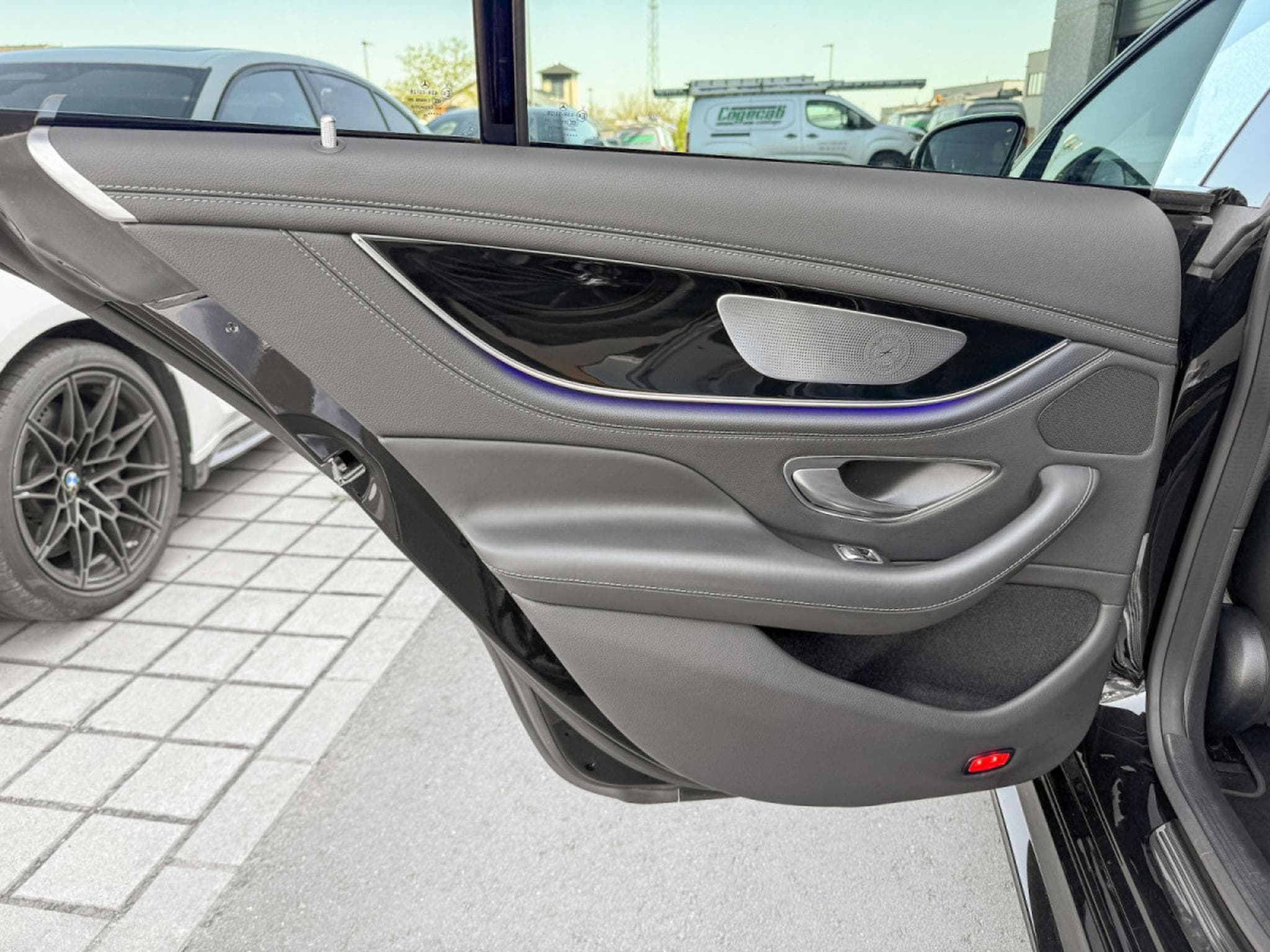 Mercedes AMG GT 4-Door GT53 4-Door / 4 MATIC/ RIDE CONTROL/ 360°/ AMG PERFORMANCE (2022) - Photo 13