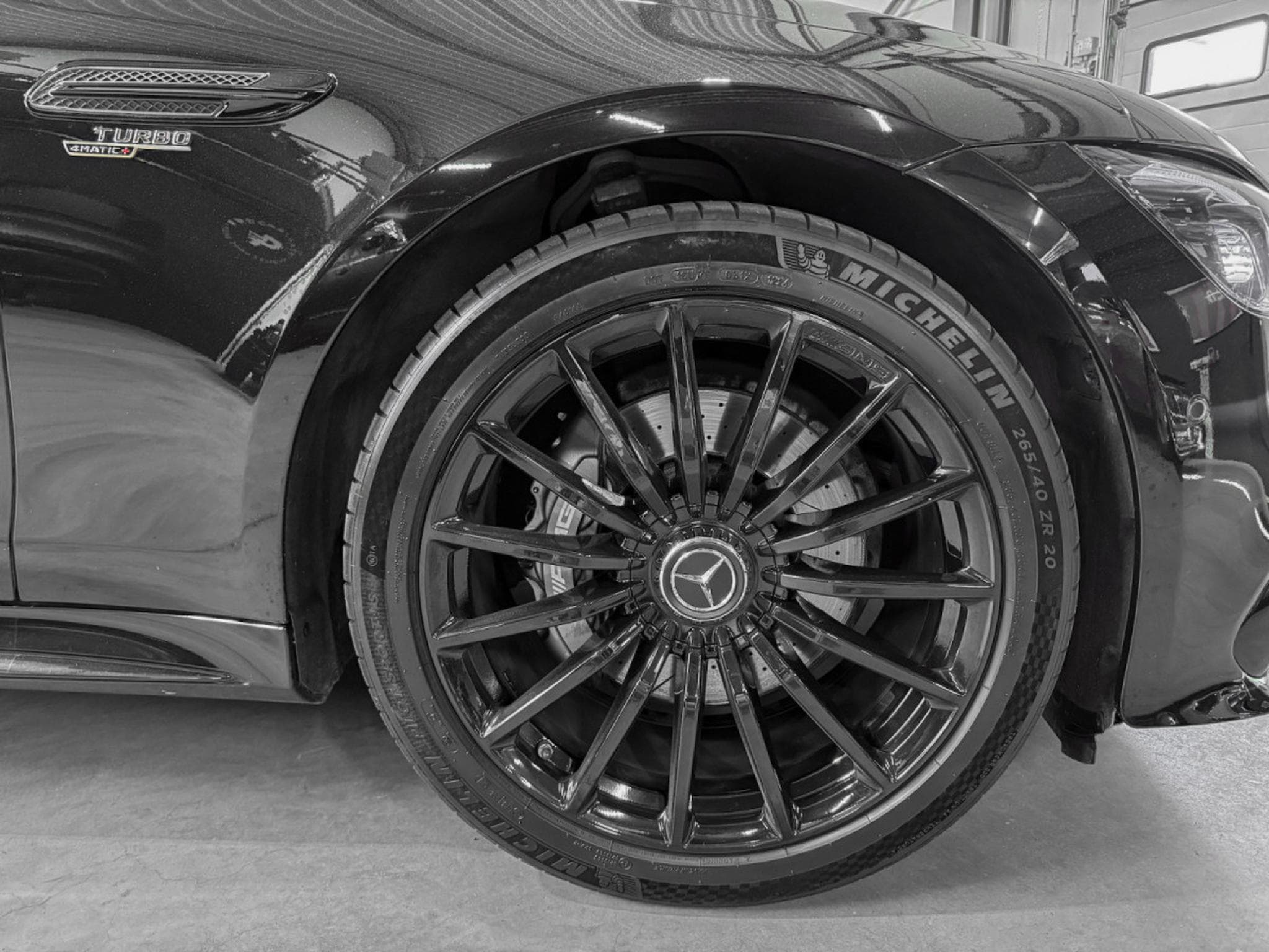 Mercedes AMG GT 4-Door GT53 4-Door / 4 MATIC/ RIDE CONTROL/ 360°/ AMG PERFORMANCE (2022) - Photo 16