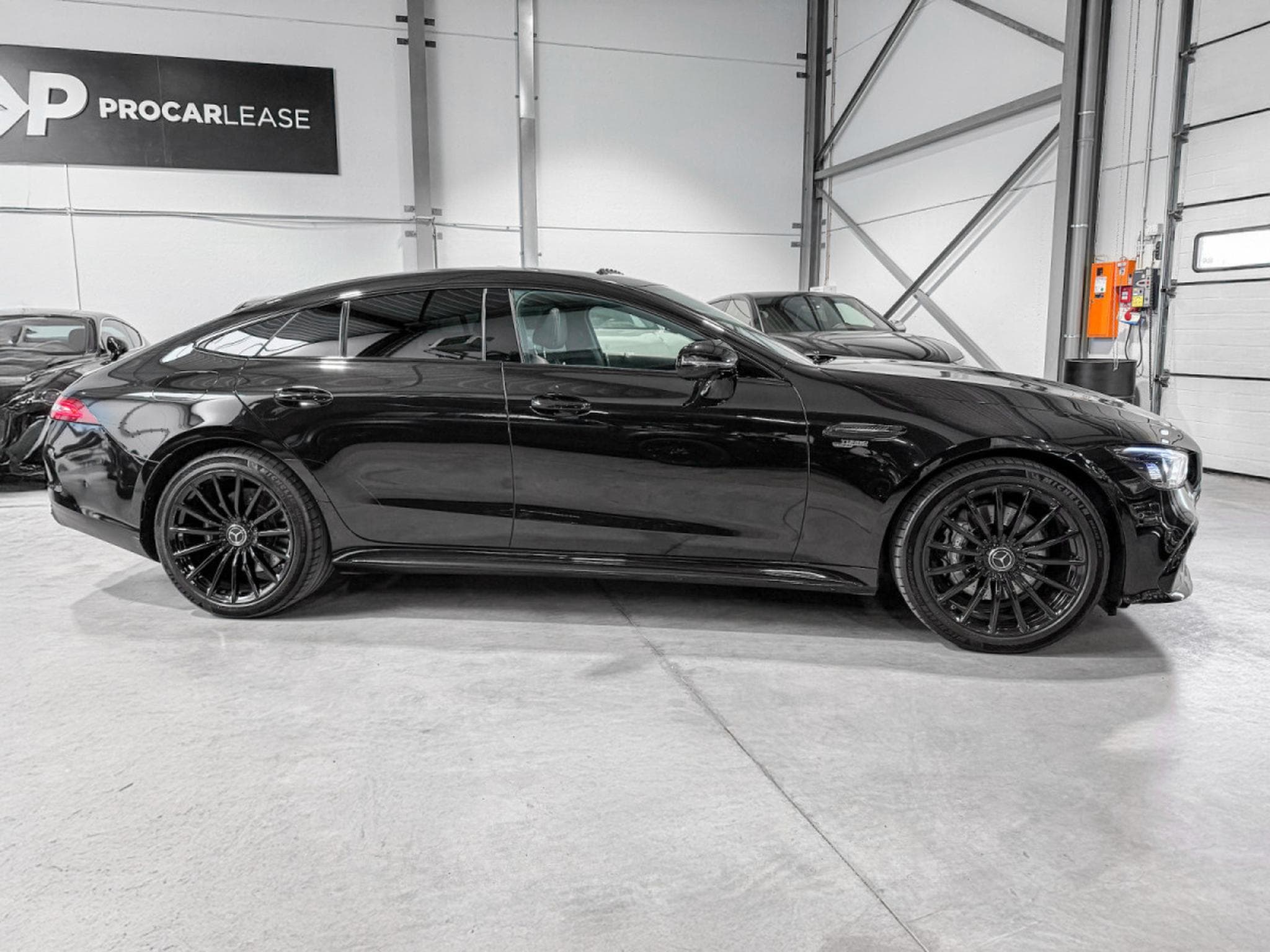 Mercedes AMG GT 4-Door GT53 4-Door / 4 MATIC/ RIDE CONTROL/ 360°/ AMG PERFORMANCE (2022) - Photo 4