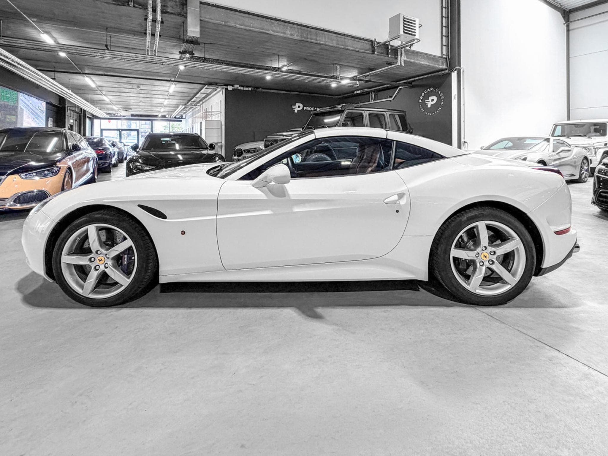 Ferrari California California T / 3.9 V8 / 4-Sitzer / (2015) - Photo 10