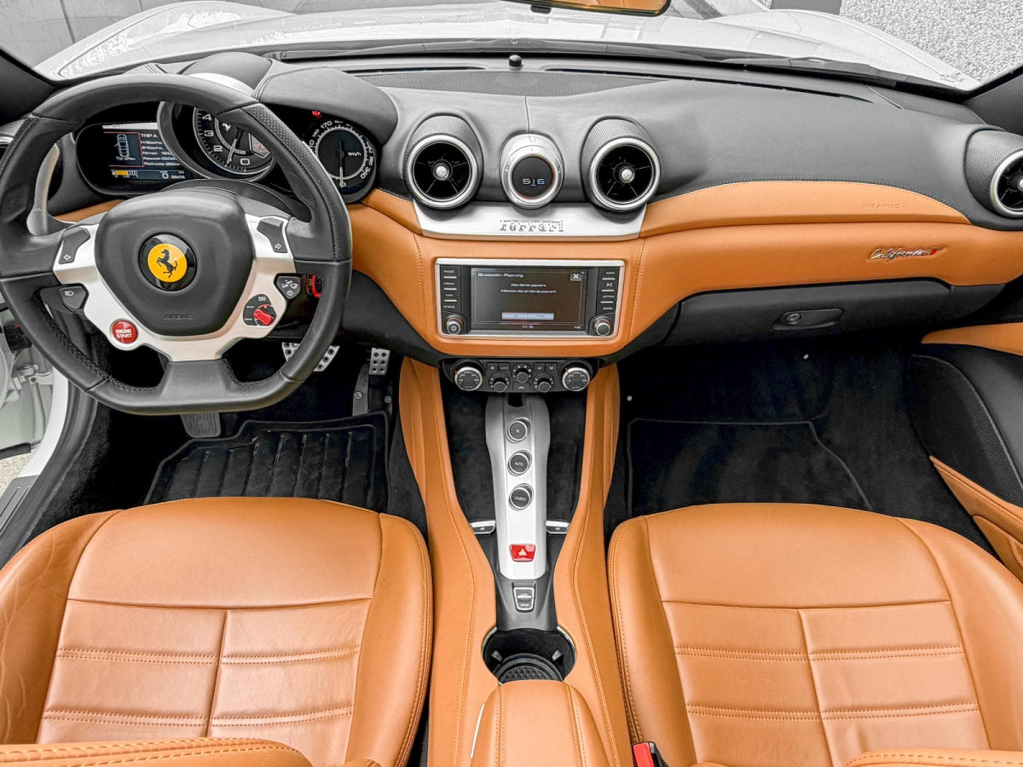 Ferrari California California T / 3.9 V8 / 4-Sitzer / (2015) - Photo 11