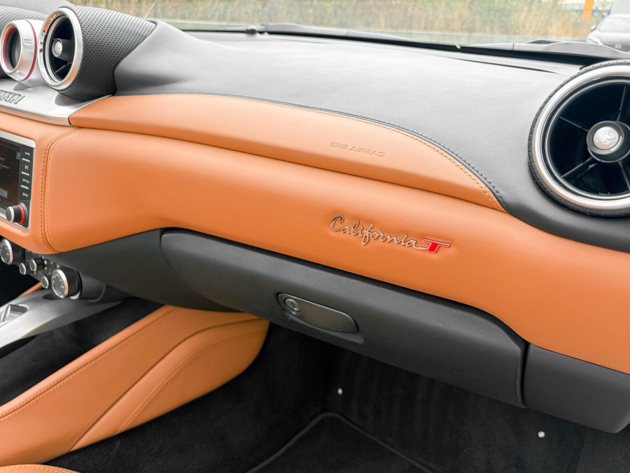 Ferrari California California T / 3.9 V8 / 4-Sitzer / (2015) - Photo 21