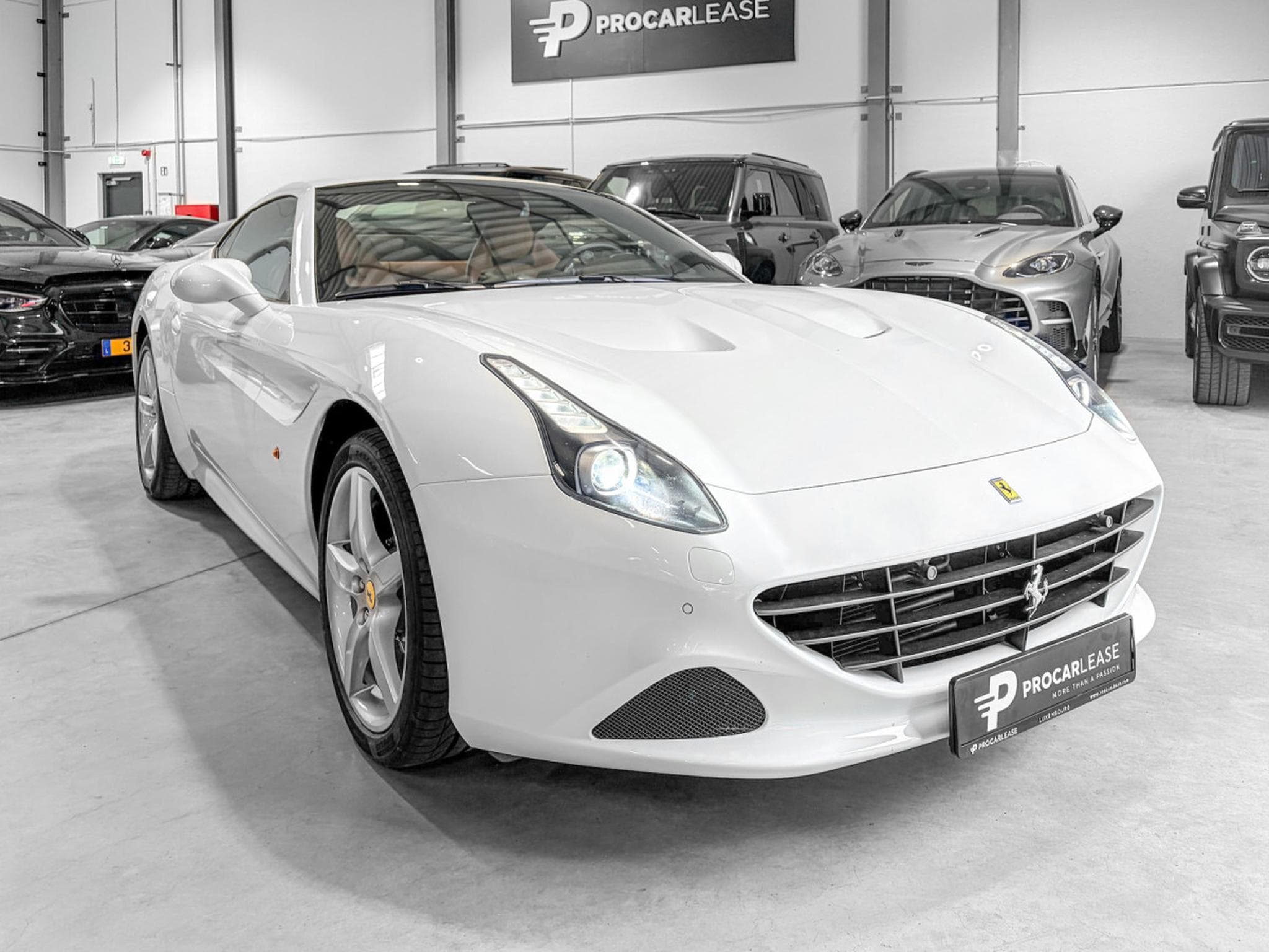 Ferrari California California T / 3.9 V8 / 4-Sitzer / (2015) - Photo 5