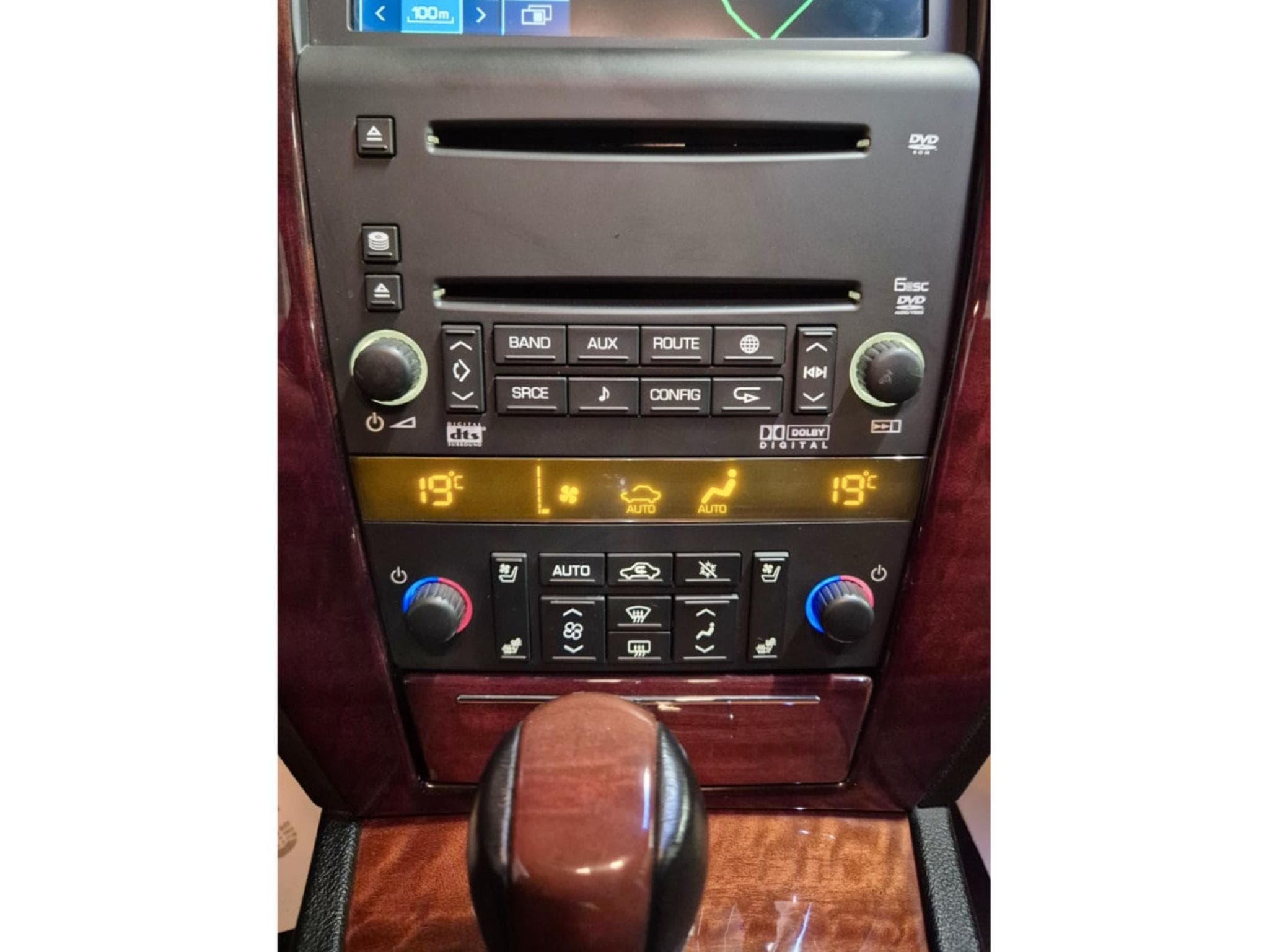 Cadillac STS 4.6 V8 HEAD UP BOSE CUIR NAVI EUROPA COC (2010) - Photo 11
