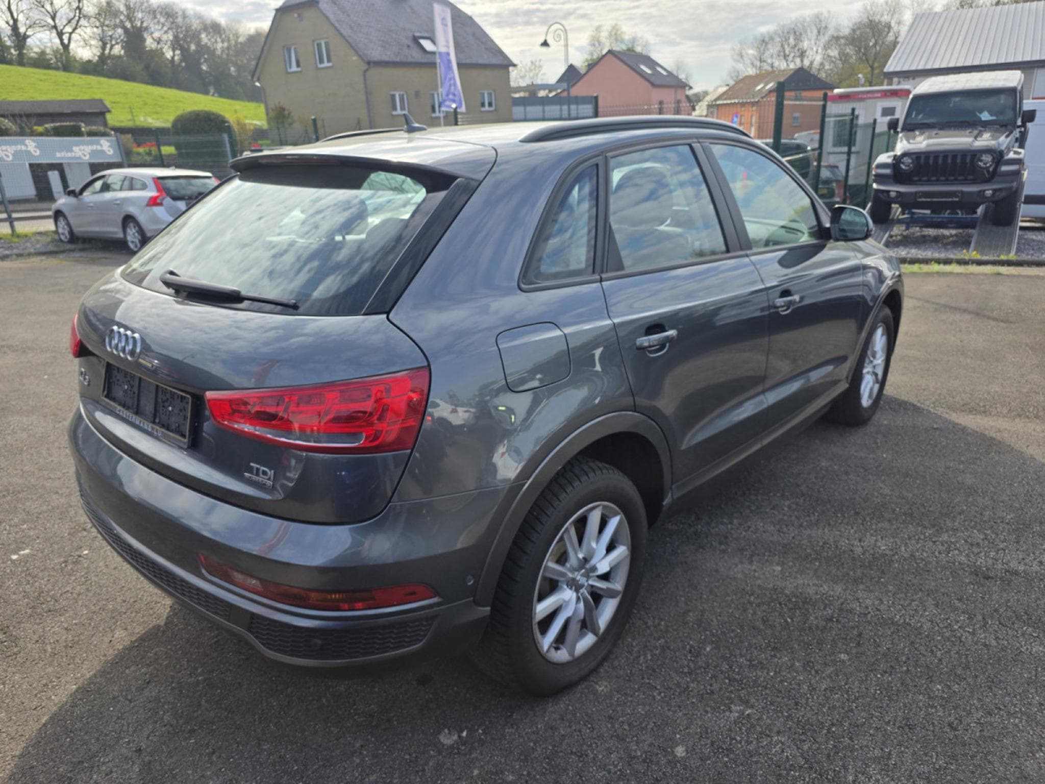 Audi Q3 2.0 TDI 150 QUATTRO S-TRONIC S-LINE BI-XENON NAVI 1 HAND (2015) - Photo 4