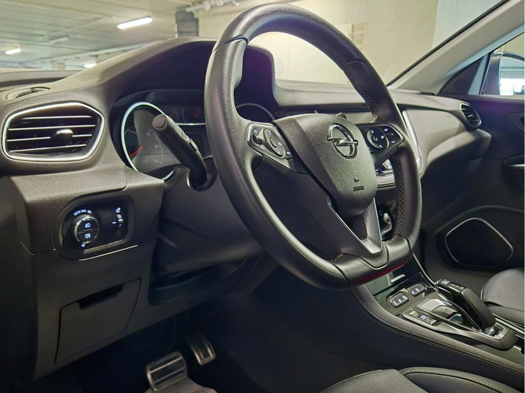 Opel Grandland ULTIMATE PHEV NAVI 360CAM CUIR 1 HAND (2021) - Photo 12