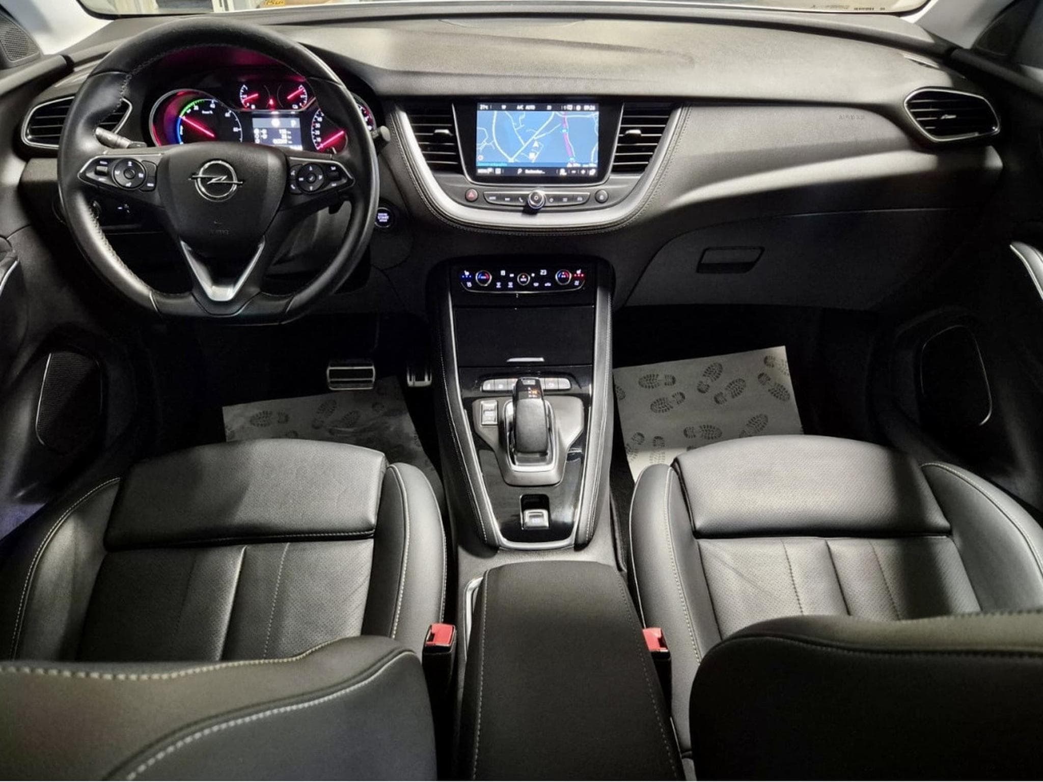 Opel Grandland ULTIMATE PHEV NAVI 360CAM CUIR 1 HAND (2021) - Photo 6
