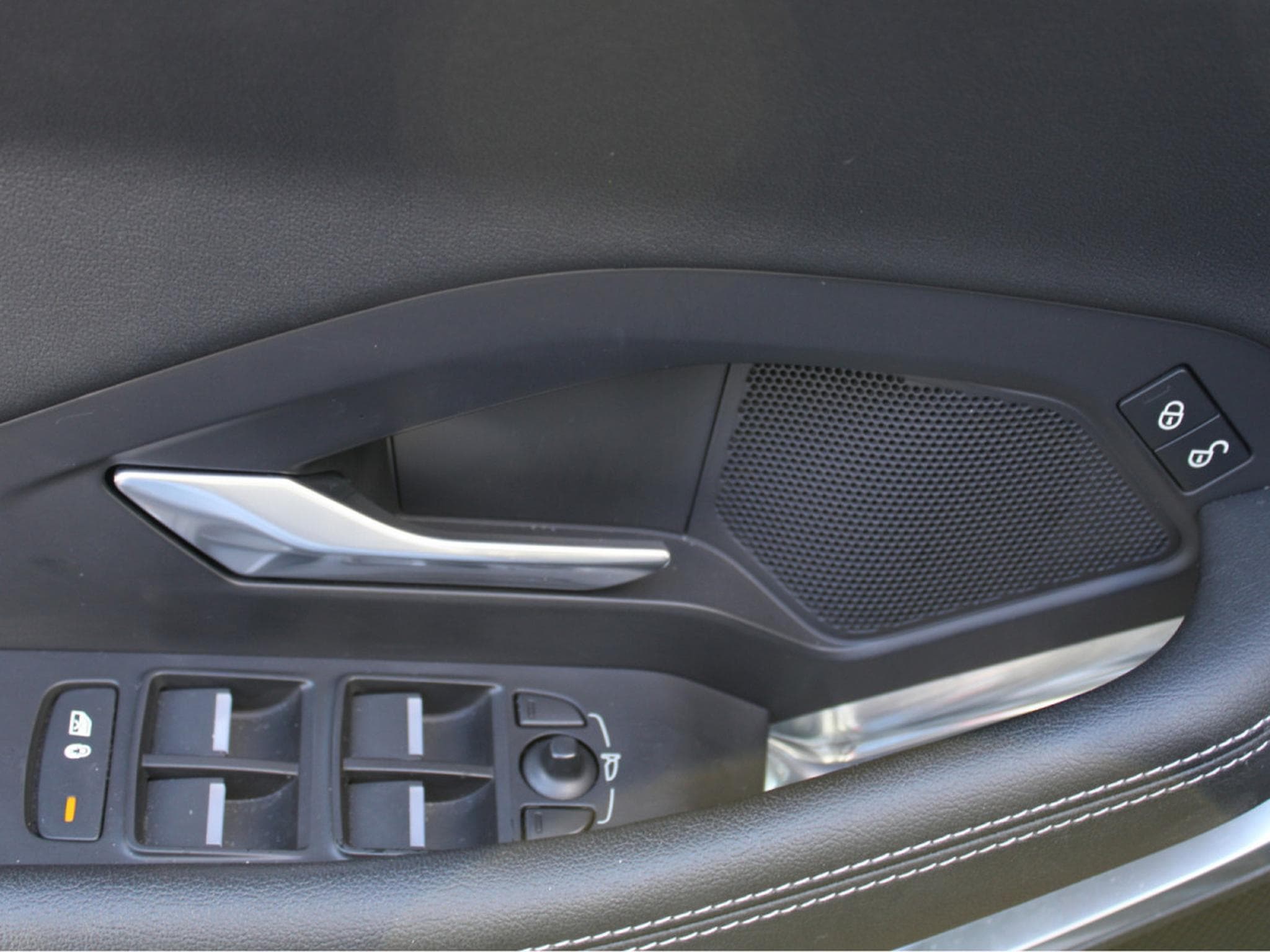 Jaguar E-Pace D 180 AWD R-DYNAMIC PANO CUIR NAVI (2020) - Photo 10