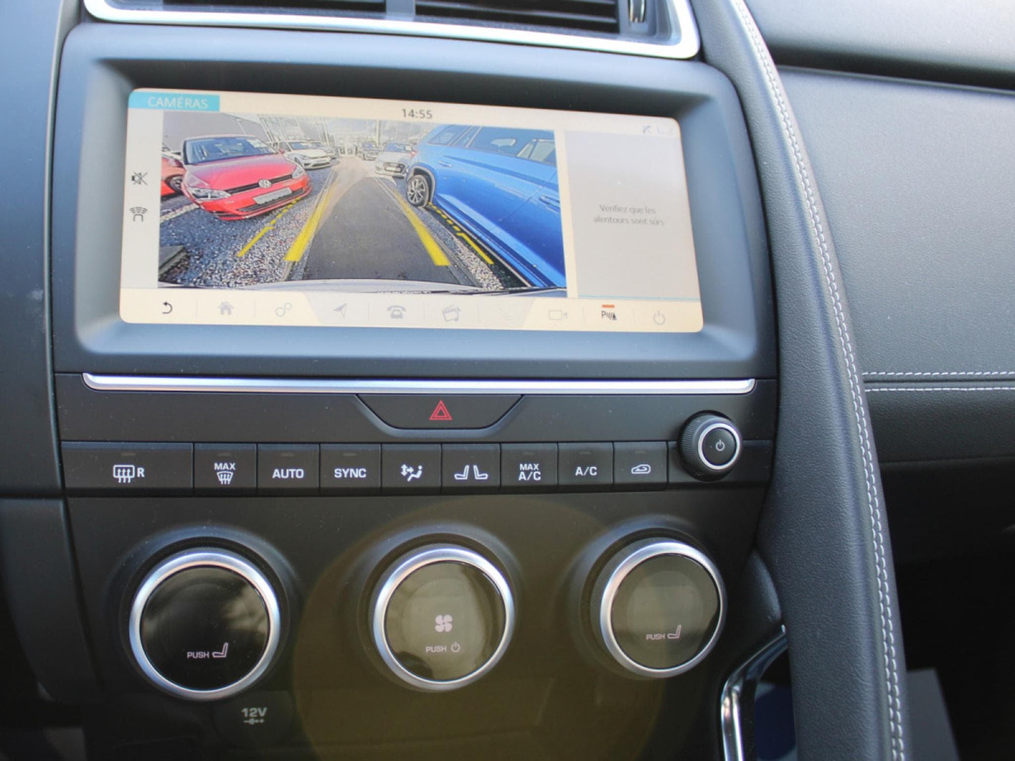 Jaguar E-Pace D 180 AWD R-DYNAMIC PANO CUIR NAVI (2020) - Photo 5