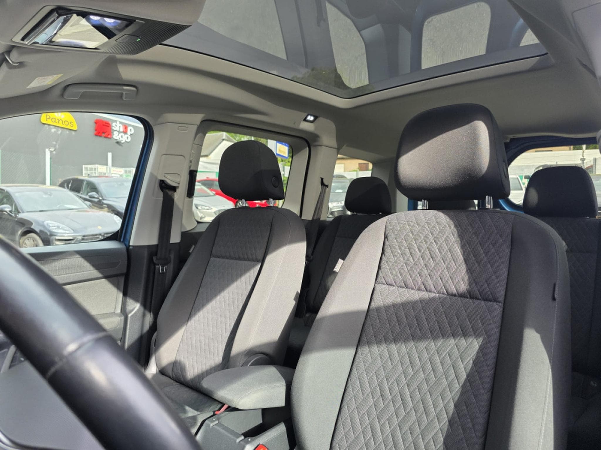 VW Caddy 1.5 TSI DSG LIFE 5 SITZE PANO NAVI 1 HAND (2021) - Photo 8