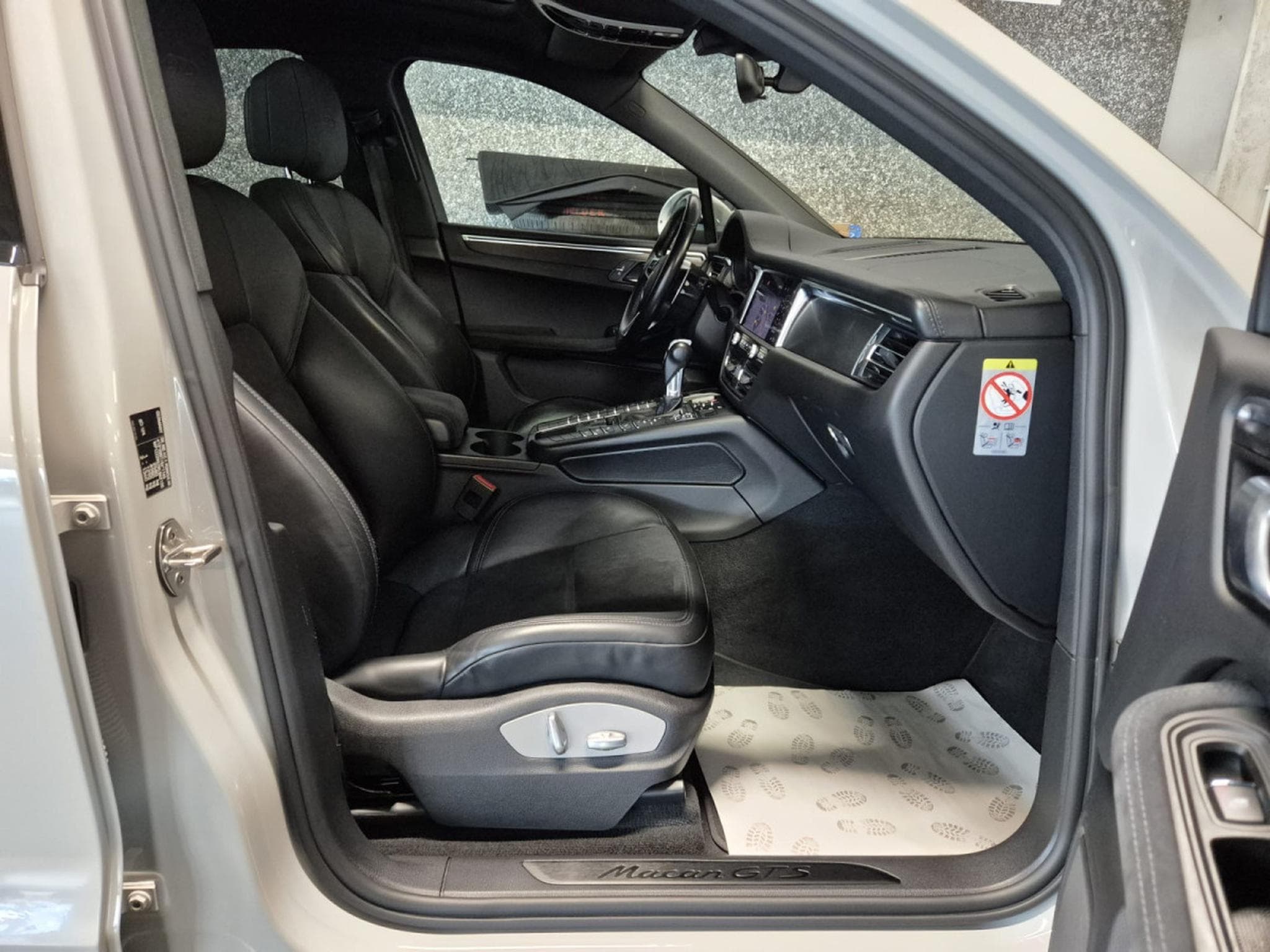 Porsche Macan 2.9 GTS PANO CUIR NAVI (2021) - Photo 4