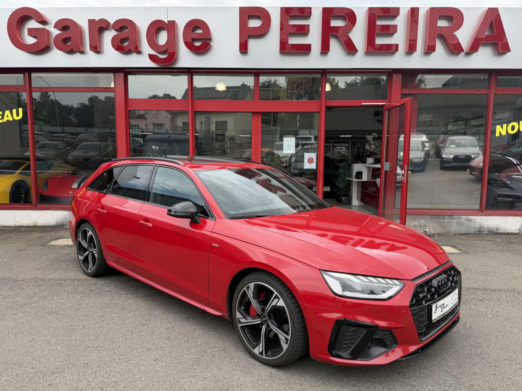 Audi A4 Avant 2.0 TDI 204 CV Quattro 3X S-line Navi Pano 1Main (2021) - Photo 1