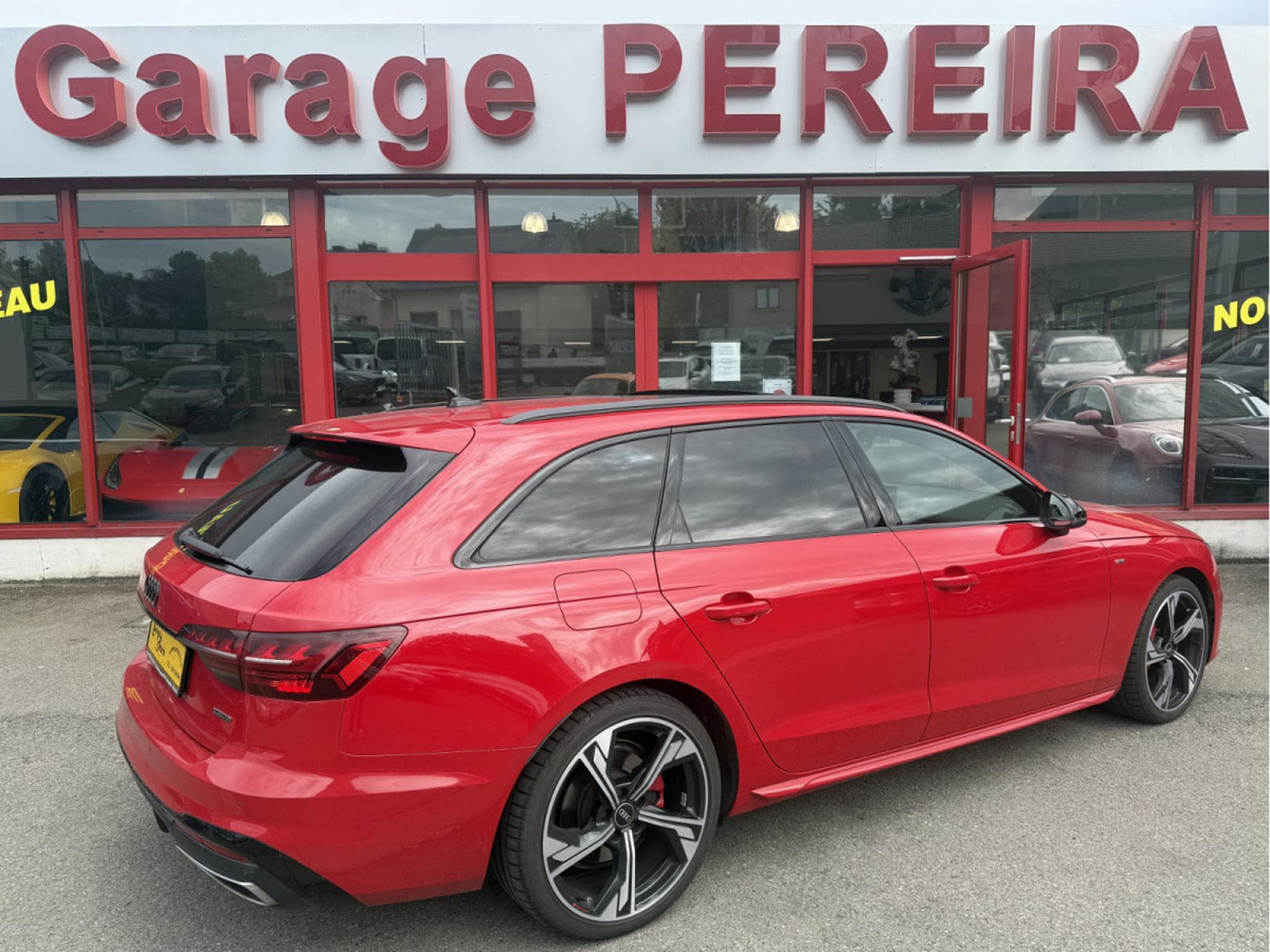 Audi A4 Avant 2.0 TDI 204 CV Quattro 3X S-line Navi Pano 1Main (2021) - Photo 3