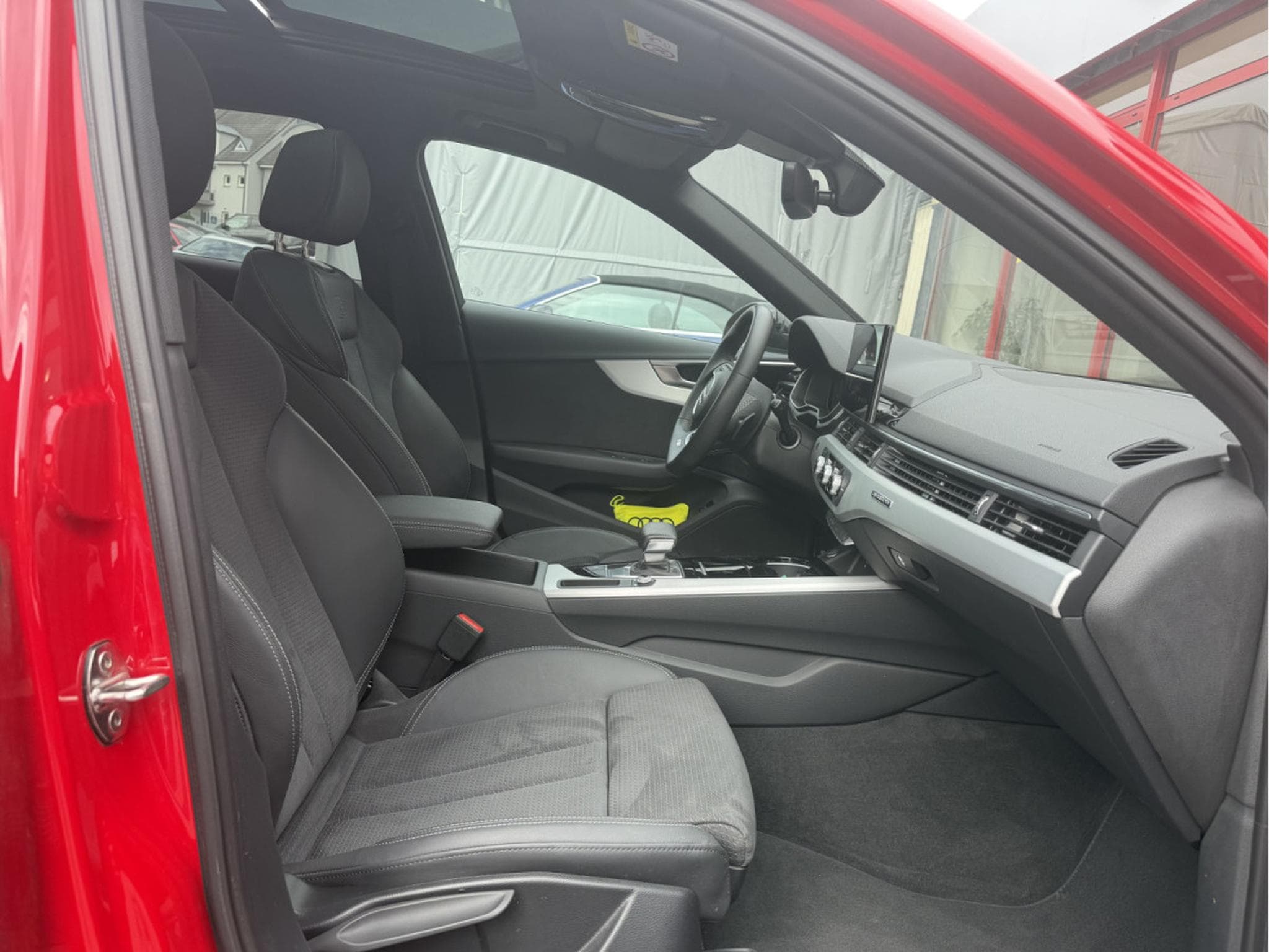 Audi A4 Avant 2.0 TDI 204 CV Quattro 3X S-line Navi Pano 1Main (2021) - Photo 5
