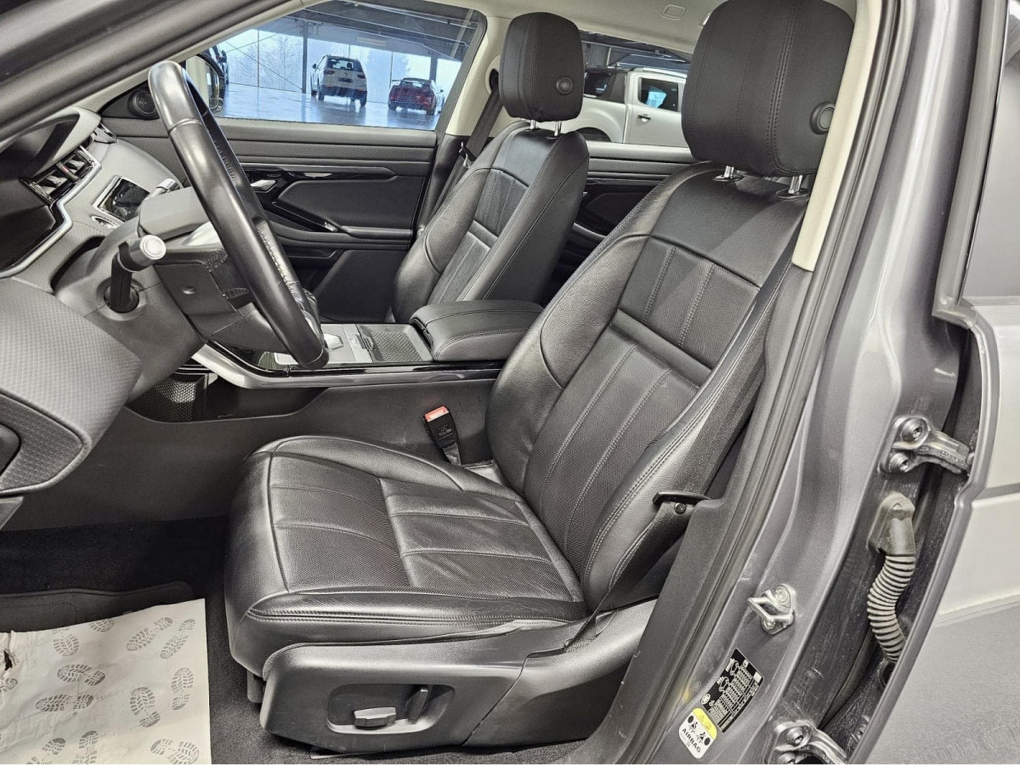 Land-Rover Range Rover Evoque D 150 S CUIR NAVI 1 HAND (2020) - Photo 5