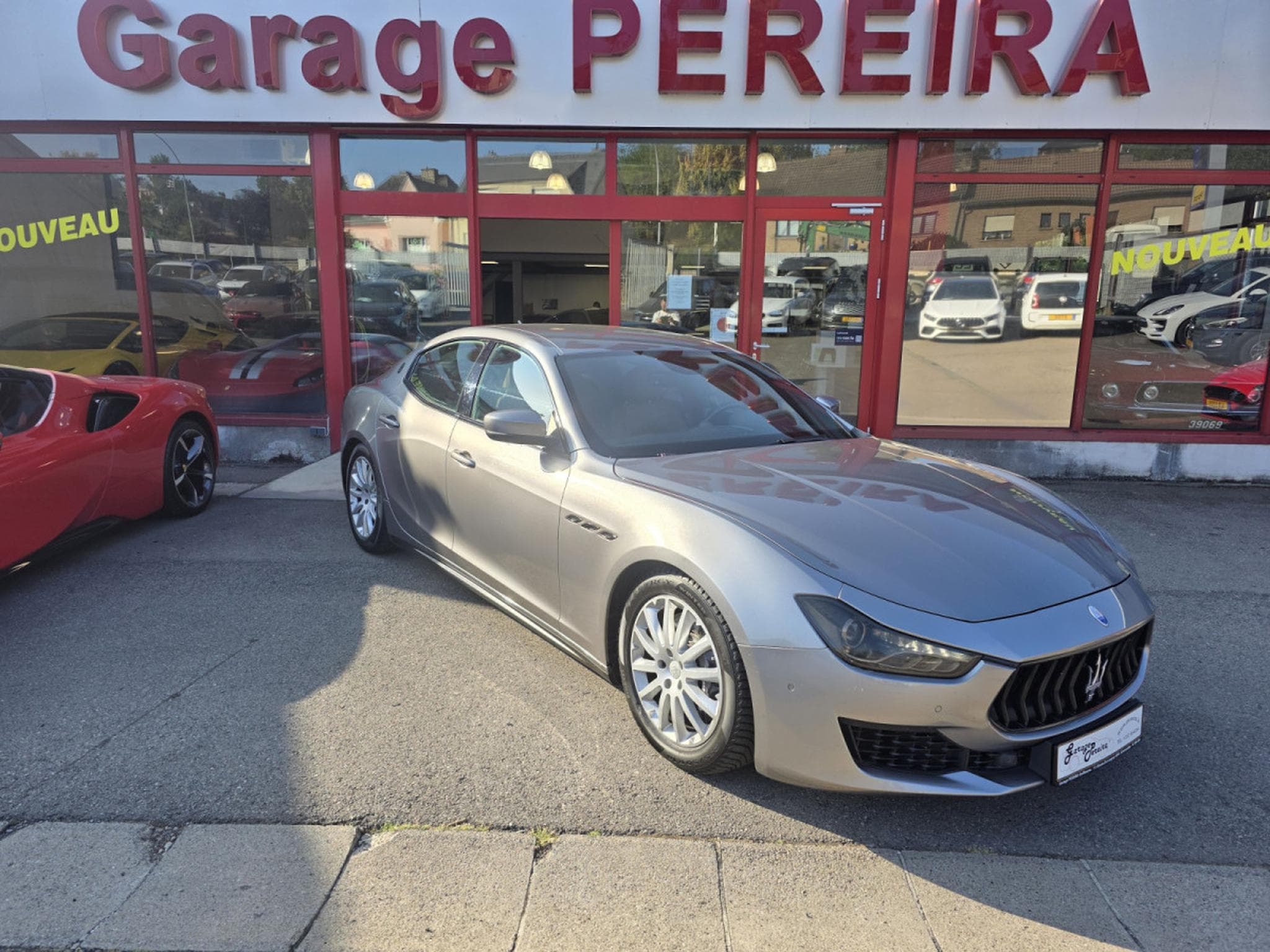 Maserati Ghibli 3.0 V6 SQ4 FACELIFT CUIR NAVI 430CV/PS (2020) - Photo 1