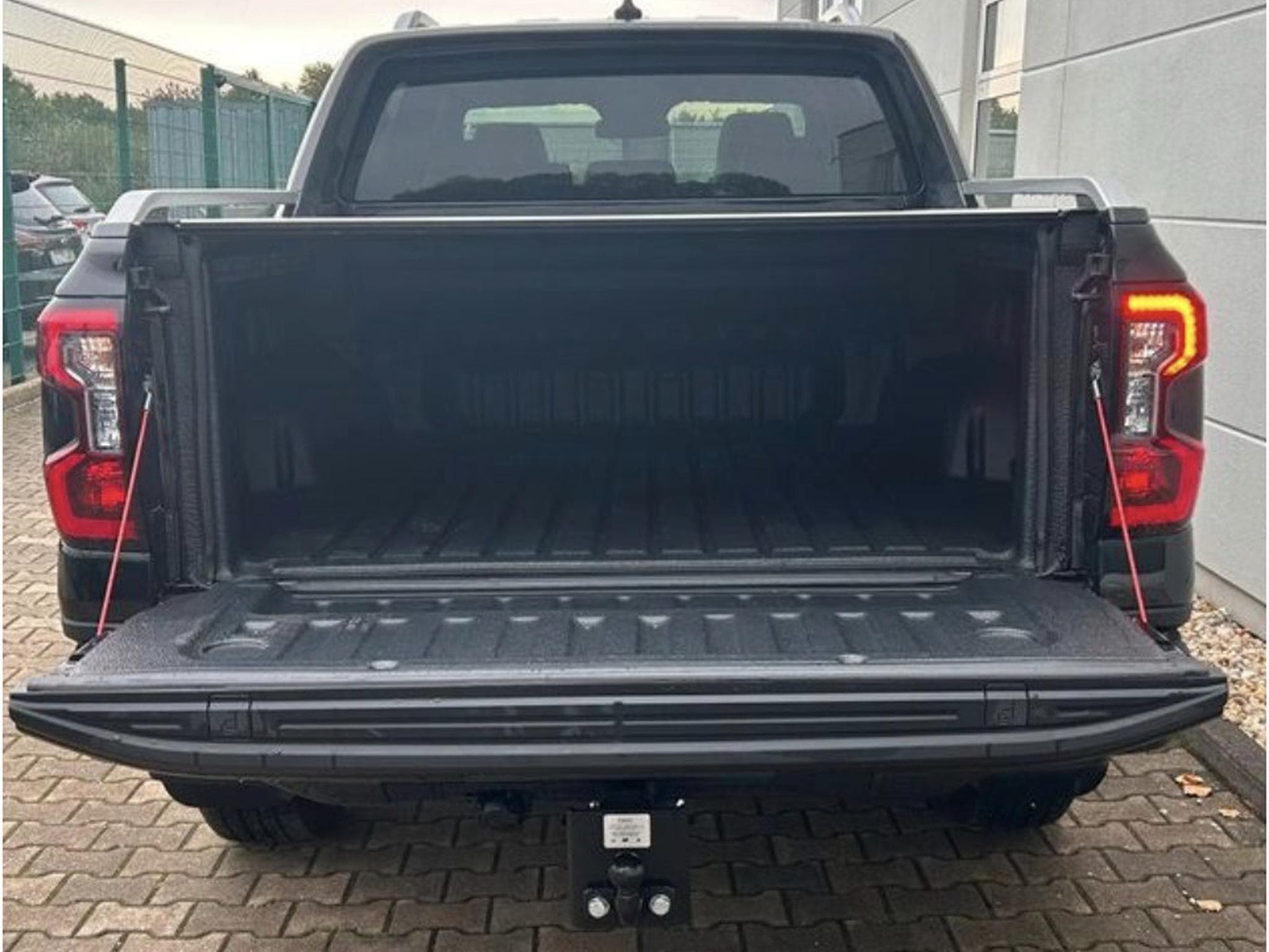 Ford Ranger FORD Ranger Wildtrak 2l Aut. DoKa e.Rollo 5 J.Garanti (2026) - Photo 4