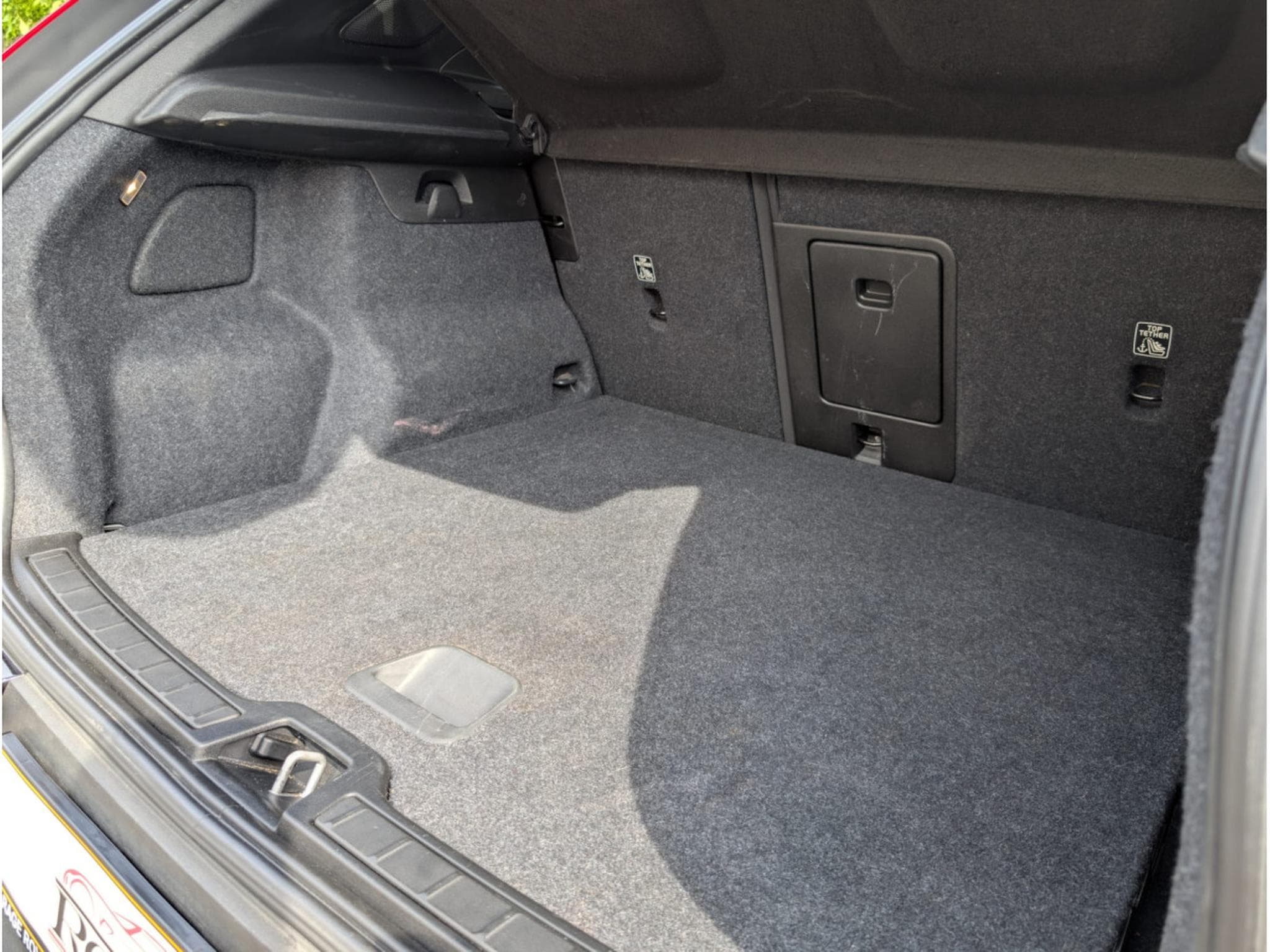 Volvo XC40 D3 MOMENTUM AUTOMATIQUE 2.0D 150 (2019) - Photo 24