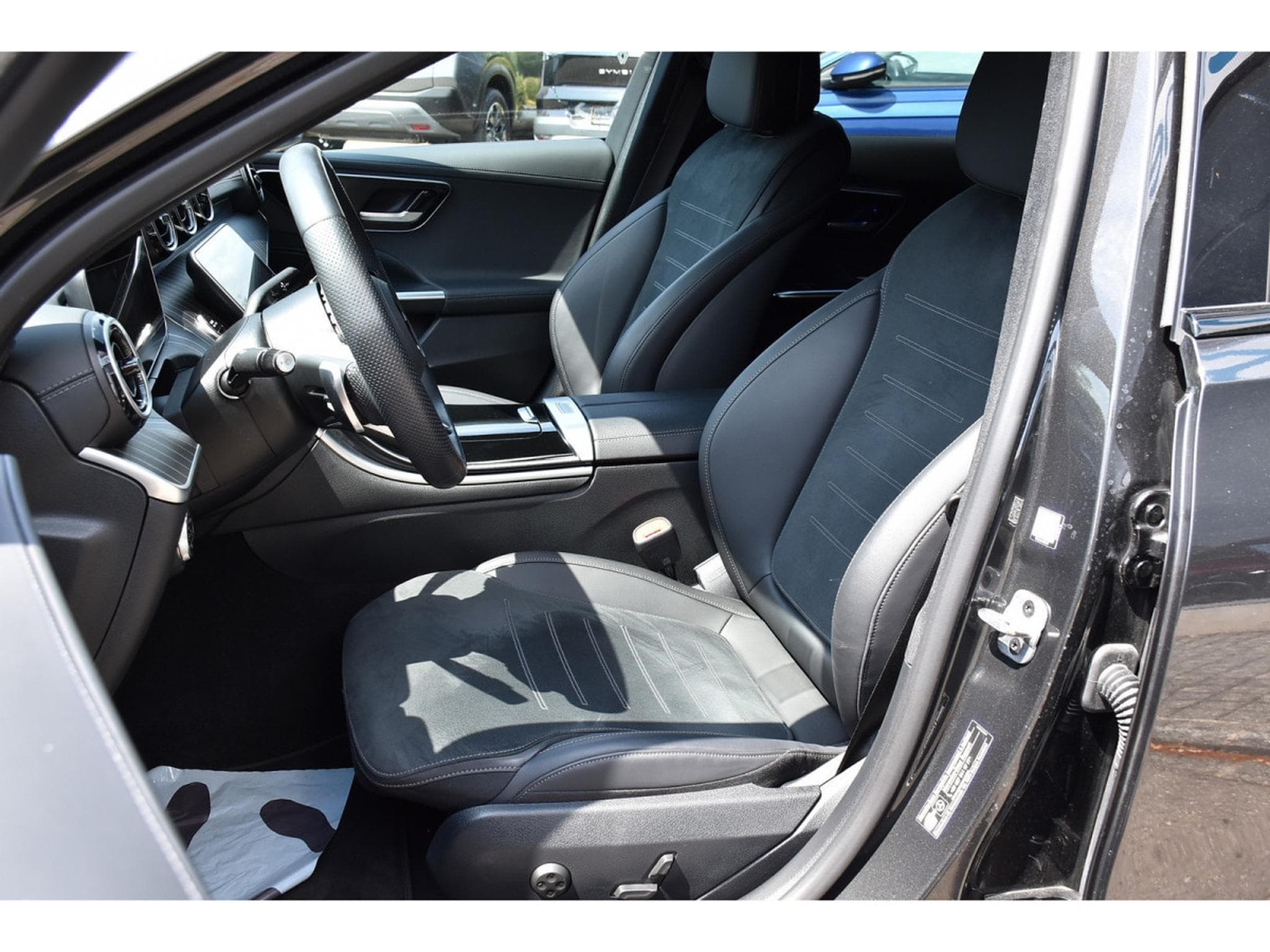 Mercedes C 300 de Break AMG Line 9G-Tronic ACC LANE SIDE CAM 1° MAIN (2025) - Photo 7