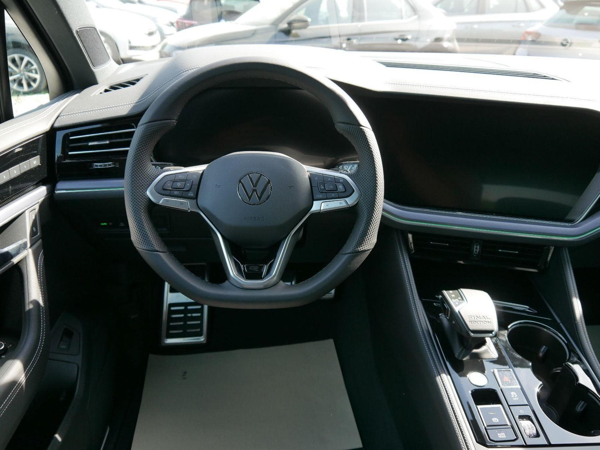 VW Touareg FINAL-EDITION (2026) - Photo 10