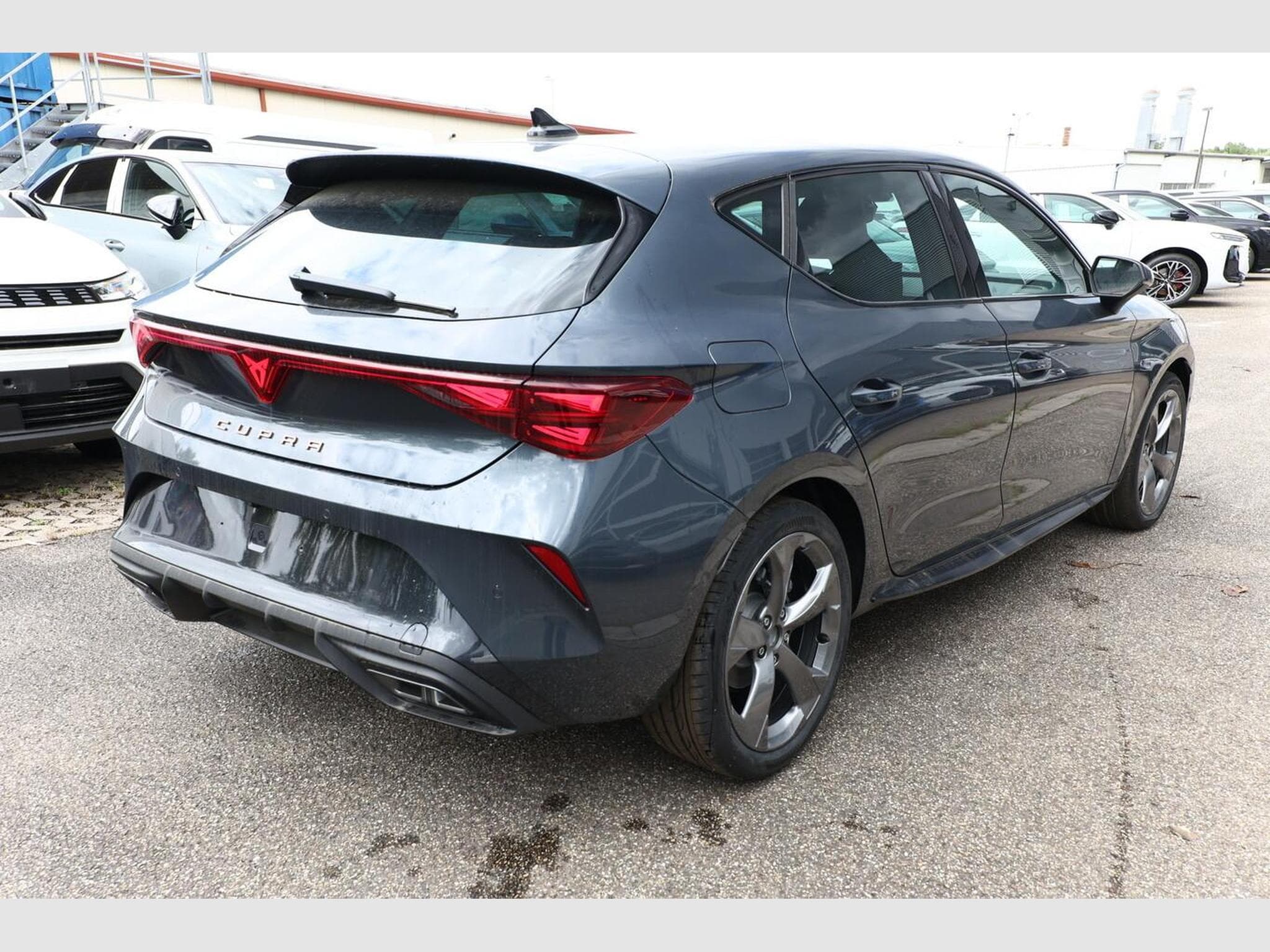 Cupra Leon DSG IntelliD Nav (2026) - Photo 3