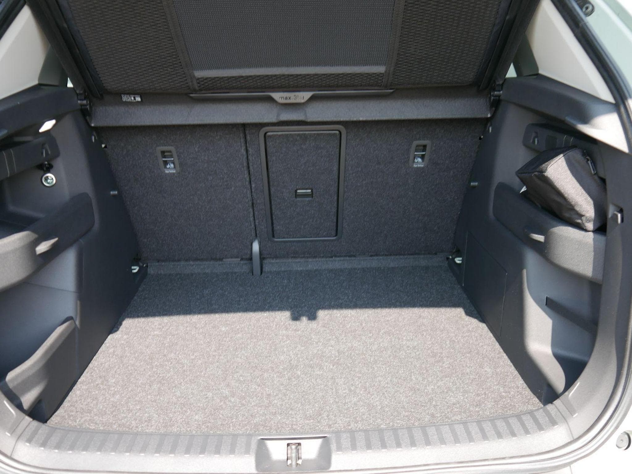 Skoda Elroq 60*ACC*PDC*LED*SHZ*KAMERA*TEMPOMAT*KLIMA*SMARTLINK*EL-HECKKL (2026) - Photo 6